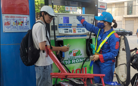 Khách hàng bớt e dè với xăng E10