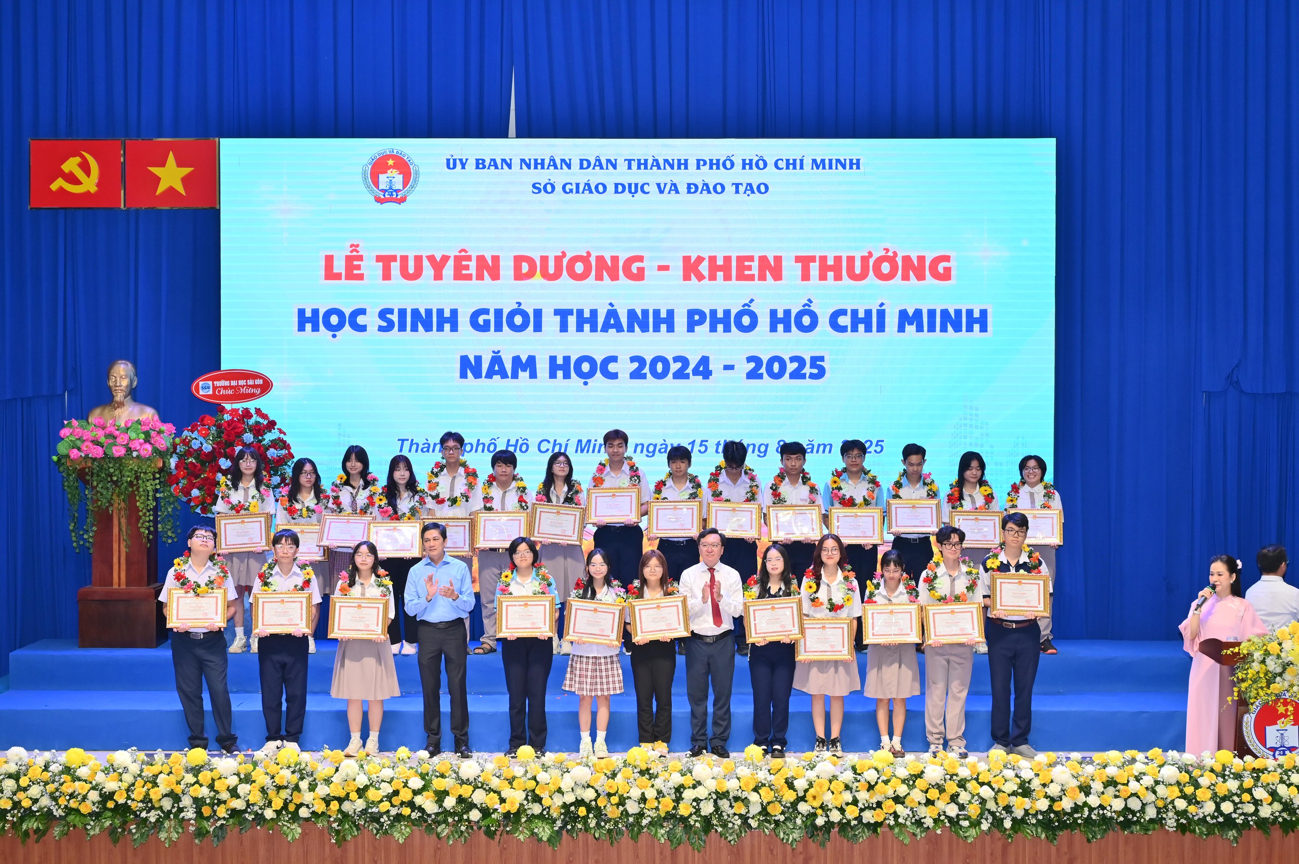 TP HCM giữ vững vị tr&iacute; số 2 về học sinh giỏi, khẳng định chất lượng gi&aacute;o dục mũi nhọn- Ảnh 2.