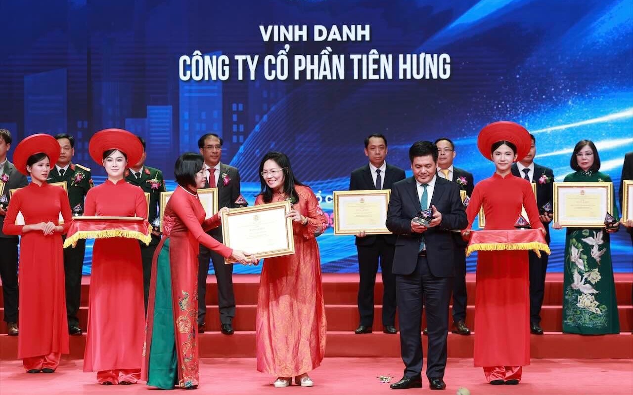 Tôn vinh tinh thần đổi mới sáng tạo, khát vọng cống hiến