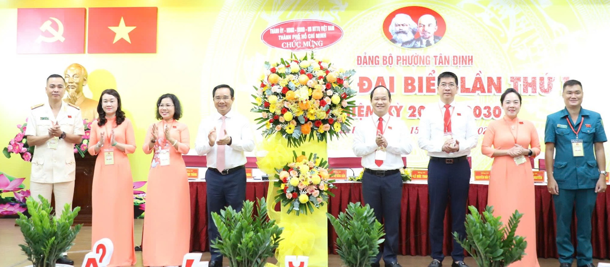 Chủ tịch UBND TP HCM Nguyễn Văn Được dự, chỉ đạo đại hội phường Tân Định- Ảnh 4.