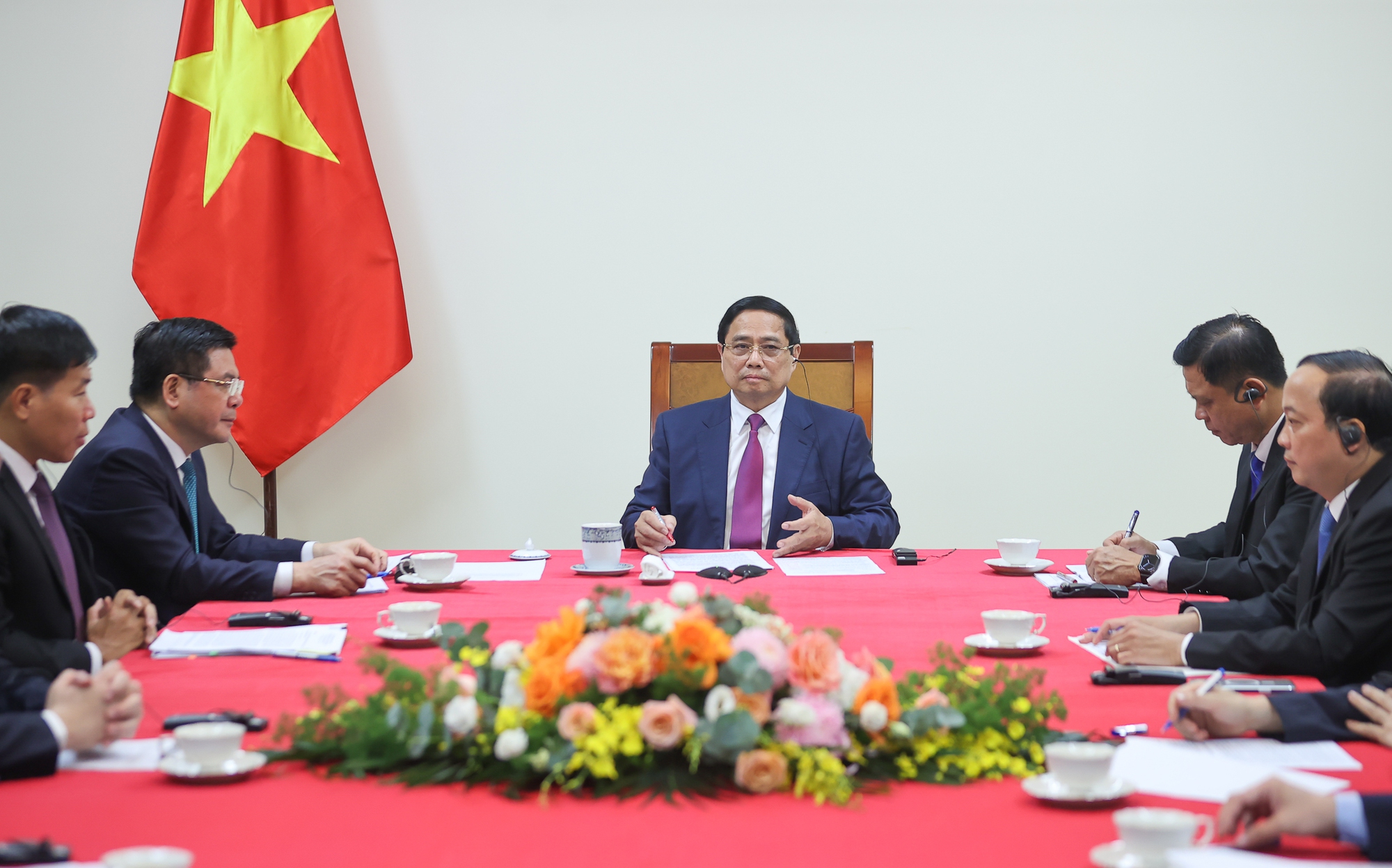 Thủ tướng Phạm Minh Ch&iacute;nh v&agrave; Thủ tướng Campuchia Hun Manet điện đ&agrave;m- Ảnh 2.