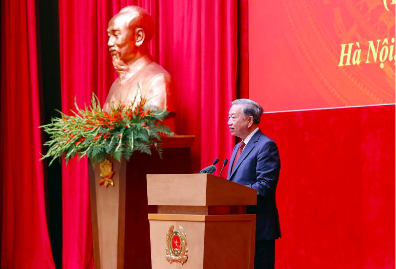Tổng Bí thư Tô Lâm chỉ ra 8 bài học kinh nghiệm của lực lượng Công an nhân dân- Ảnh 2.