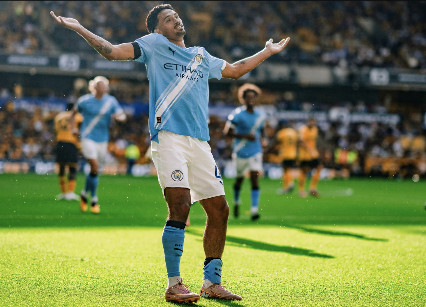 Man City đại thắng 4-0 tại "hang s&oacute;i", độc chiếm đỉnh bảng Ngoại hạng - Ảnh 7.