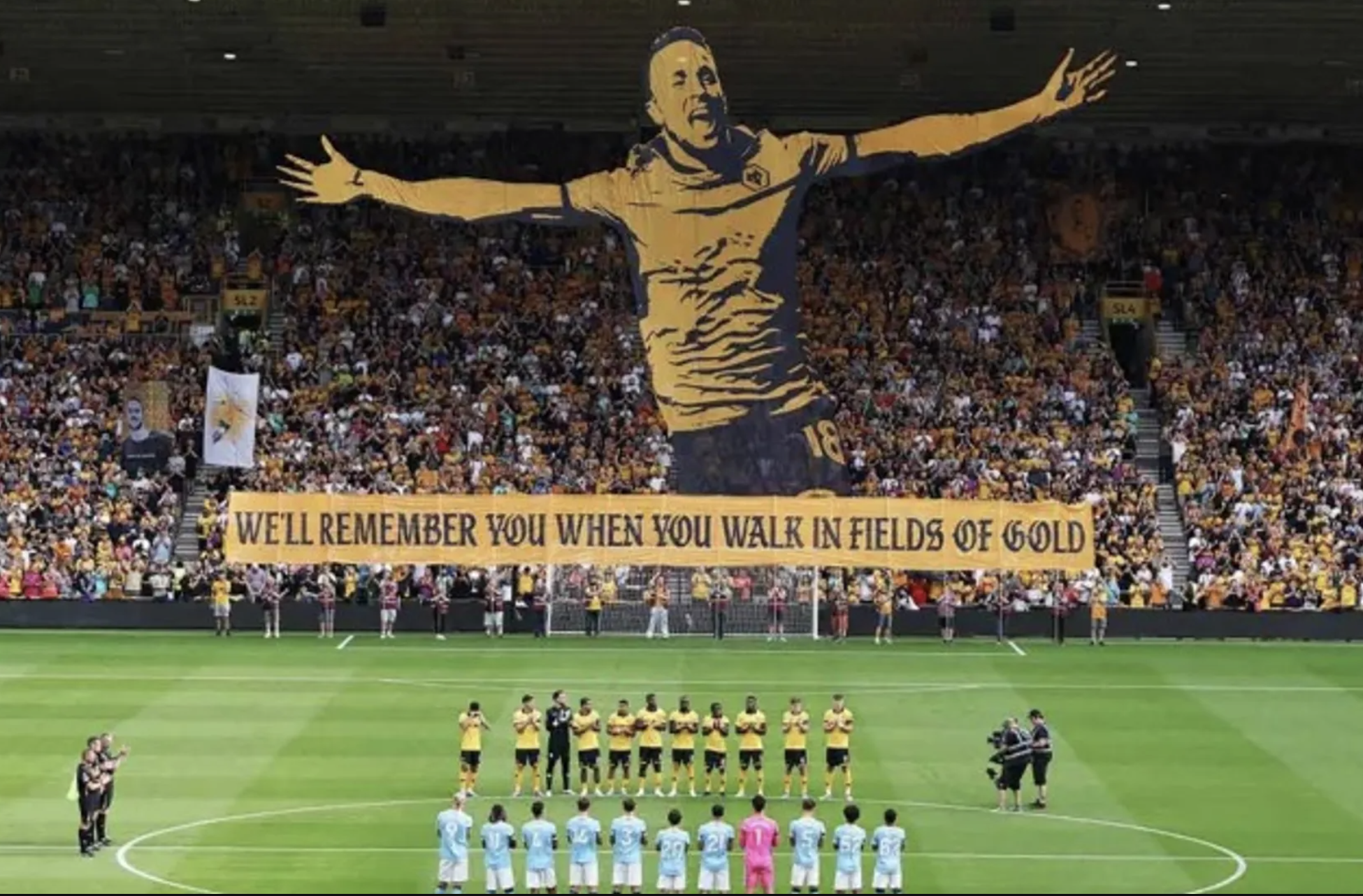 Man City đại thắng 4-0 tại "hang s&oacute;i", độc chiếm đỉnh bảng Ngoại hạng - Ảnh 1.