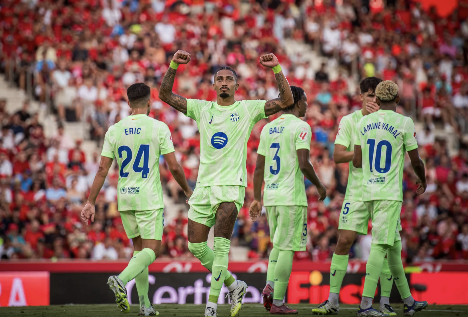 Lamine Yamal tỏa s&aacute;ng, Barcelona đại thắng Mallorca 3-0 g&acirc;y tranh c&atilde;i- Ảnh 1.