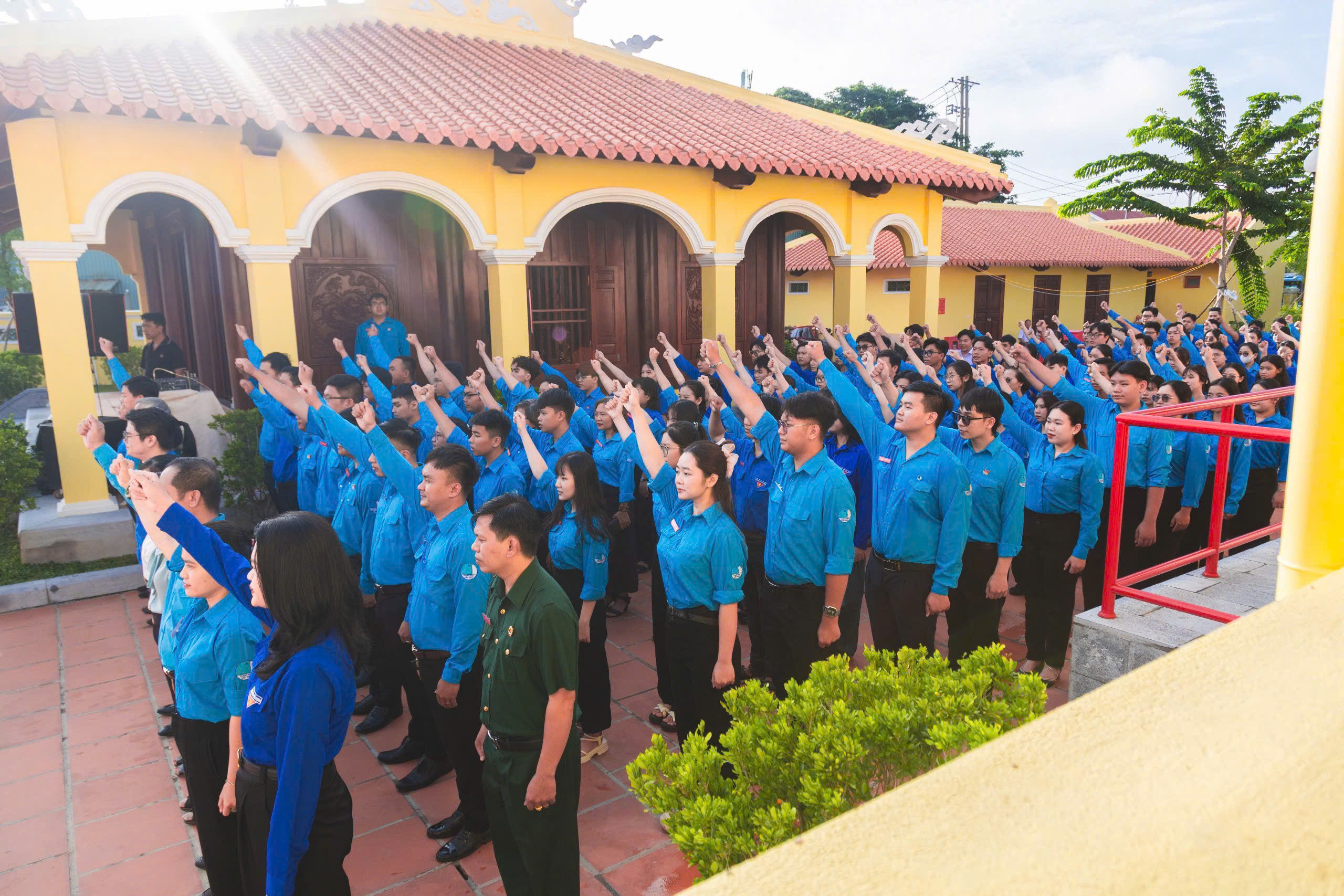 Hoa hậu Lương Thuỳ Linh, Đoàn Thiên Ân cùng tuổi trẻ TP HCM lan toả hành trình “Tôi yêu Tổ quốc tôi"- Ảnh 12.