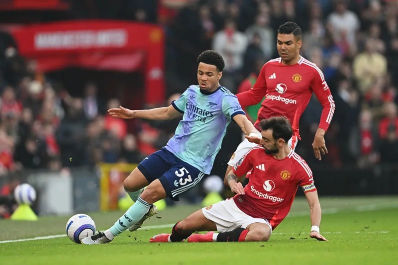 Soi tỉ số trận Manchester United - Arsenal: Ưu thế của "Pháo thủ"- Ảnh 1.