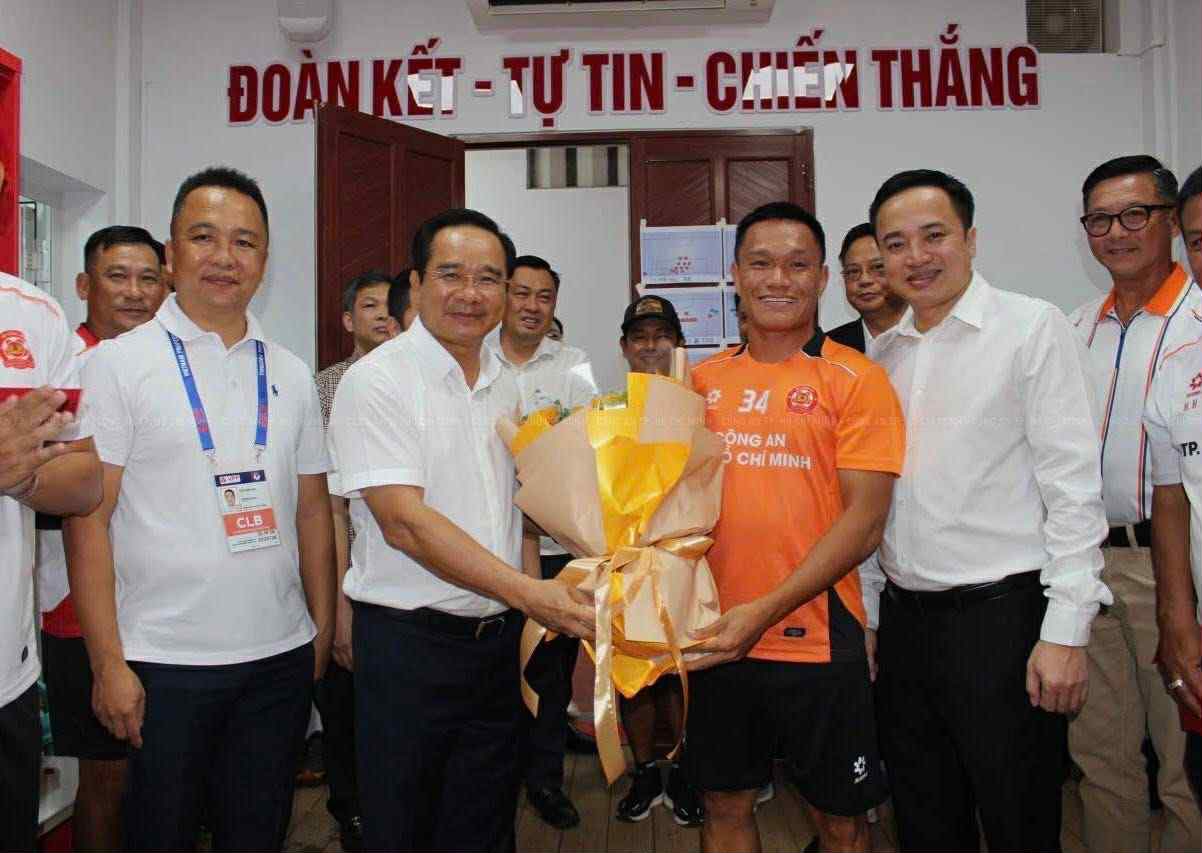 Sinh nhật đáng nhớ của Quang Hùng - Ảnh 10.