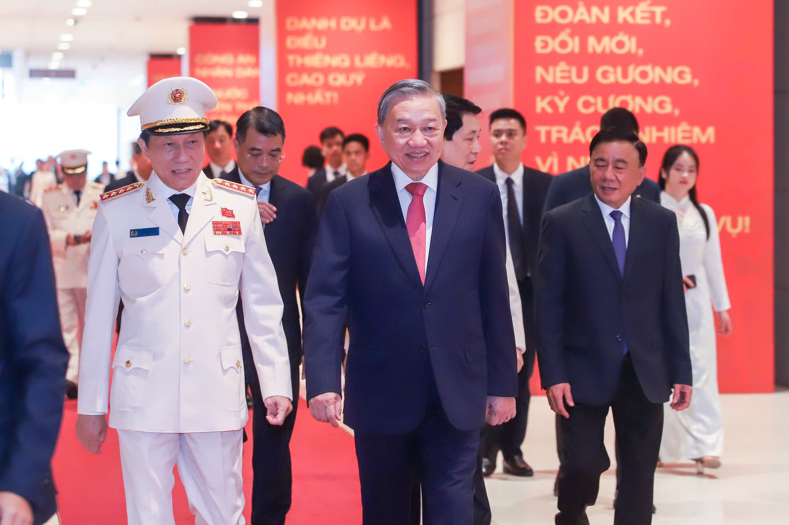 Tổng Bí thư Tô Lâm dự Lễ kỷ niệm 80 năm
Ngày Truyền thống Công an Nhân dân- Ảnh 2.