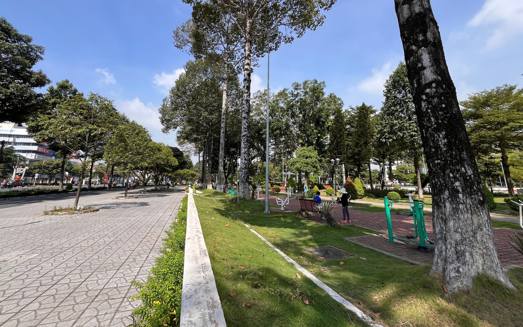 Làm mới không gian công cộng