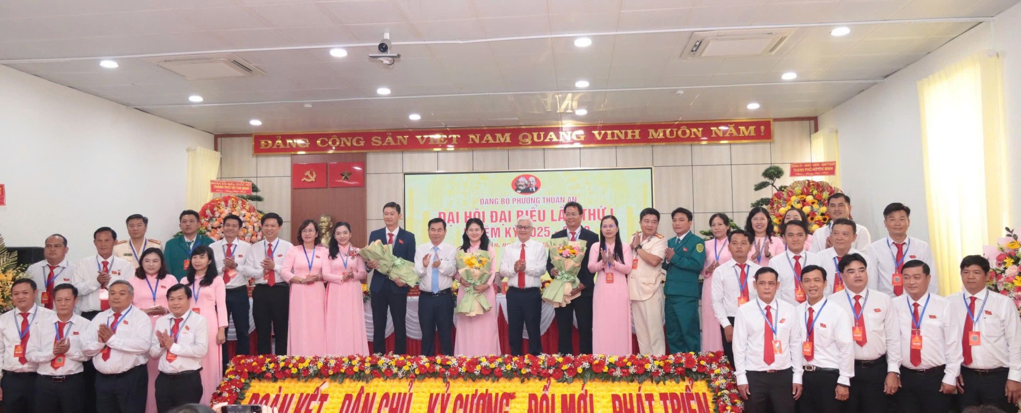B&agrave; Trần Thị Diễm Trinh giữ chức B&iacute; thư đảng ủy phường Thuận An , TP HCM - Ảnh 2.