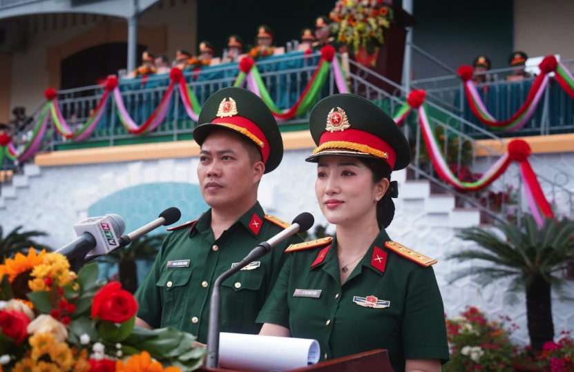 Thượng úy Lê Thị Ngọc Hân và giọng miền Nam tại Đại lễ A80 - Ảnh 2.