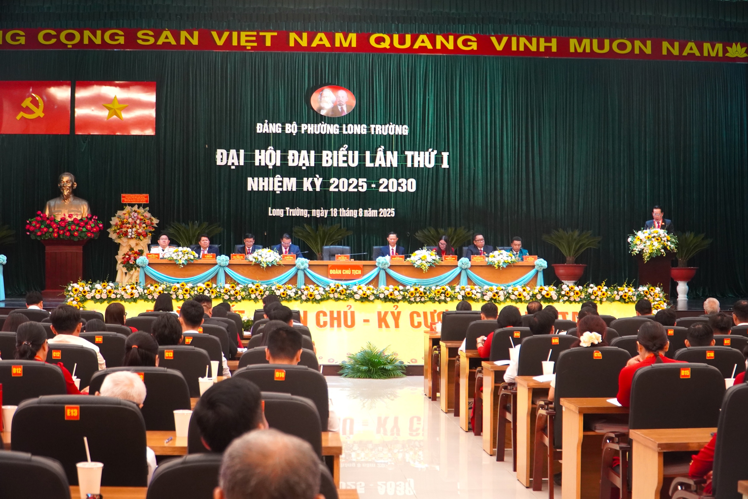 TP HCM: Phường Long Trường quyết tâm hoàn thành nhiều dự án giao thông - Ảnh 1.
