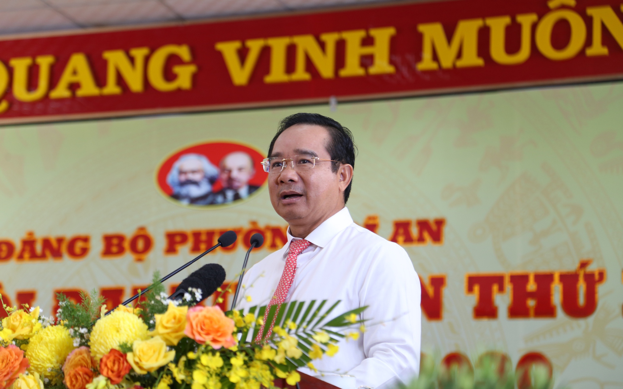 Chủ tịch UBND TP HCM: Phường Dĩ An cần mời gọi nhà đầu tư cùng tham gia chỉnh trang đô thị