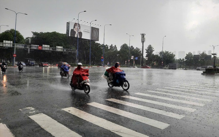 Thời tiết TP HCM hôm nay, 18-8: Mưa dông về chiều tối và đêm