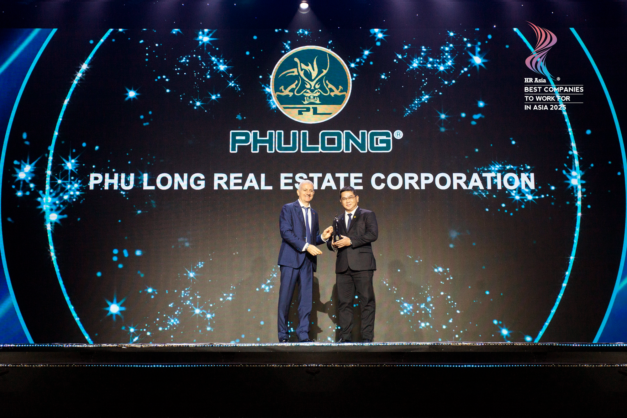 Ph&uacute; Long khẳng định gi&aacute; trị của doanh nghiệp ph&aacute;t triển v&igrave; con người với giải thưởng từ HR Asia 2025- Ảnh 1.