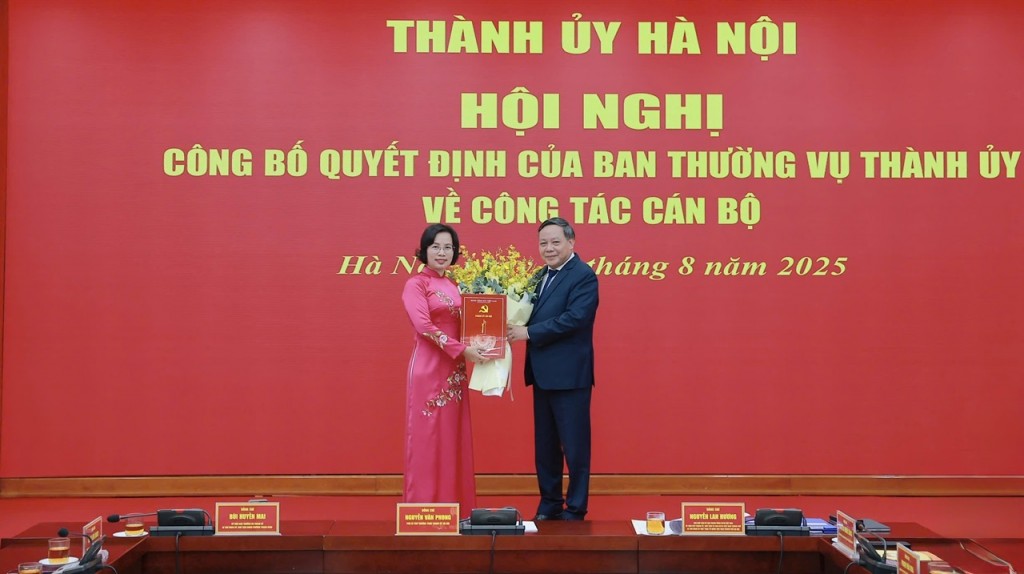 Bà Bùi Huyền Mai được bổ nhiệm Phó Chủ tịch Thường trực ủy ban MTTQ TP Hà Nội - Ảnh 1.