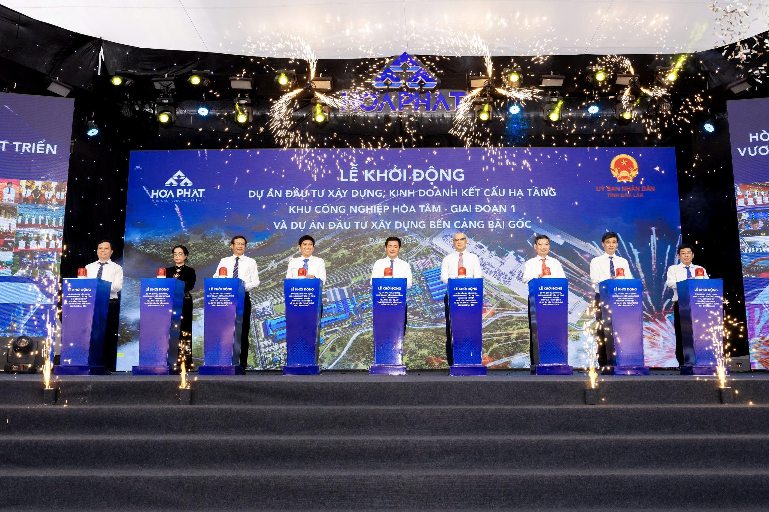 4 người gi&agrave;u nhất Việt Nam tham dự lễ khởi c&ocirc;ng v&agrave; kh&aacute;nh th&agrave;nh 250 dự &aacute;n lớn - Ảnh 15.