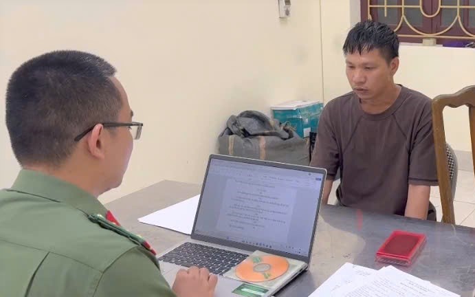 Bắt "quản lý cấp cao" của tổ chức lừa 13.543 người Việt Nam, chiếm gần 1.000 tỉ đồng