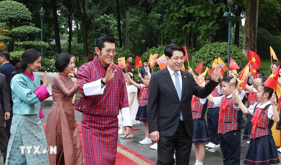 Chủ tịch nước Lương Cường đ&oacute;n, hội đ&agrave;m với Quốc vương Bhutan- Ảnh 9.