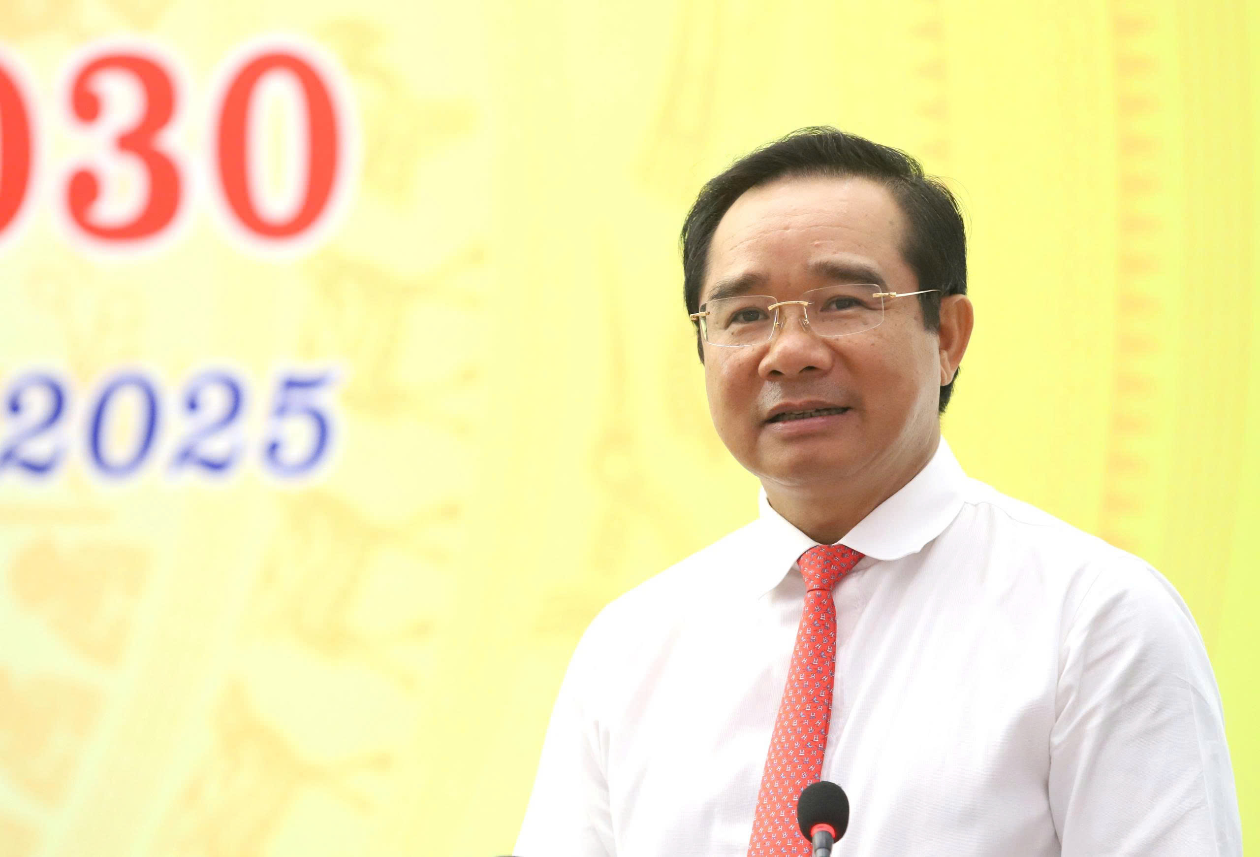"Xanh tri thức", "đỏ trái tim": Chủ tịch Nguyễn Văn Được gửi thông điệp đến cán bộ phường Sài Gòn - Ảnh 1.
