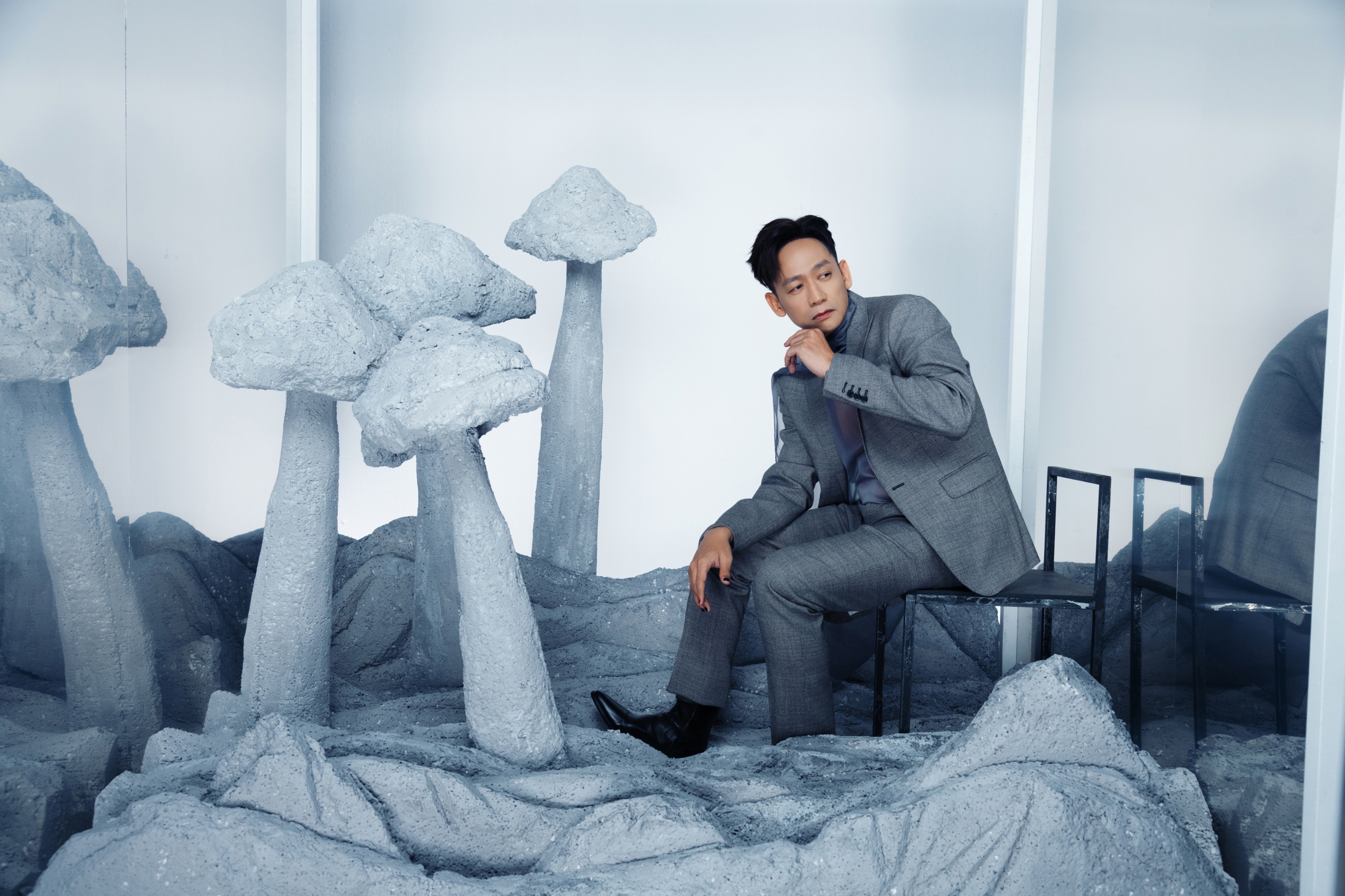 Duy Mạnh t&ocirc;n vinh người l&iacute;nh tuyến đầu với "Người chiến sĩ bi&ecirc;n cương"- Ảnh 5.