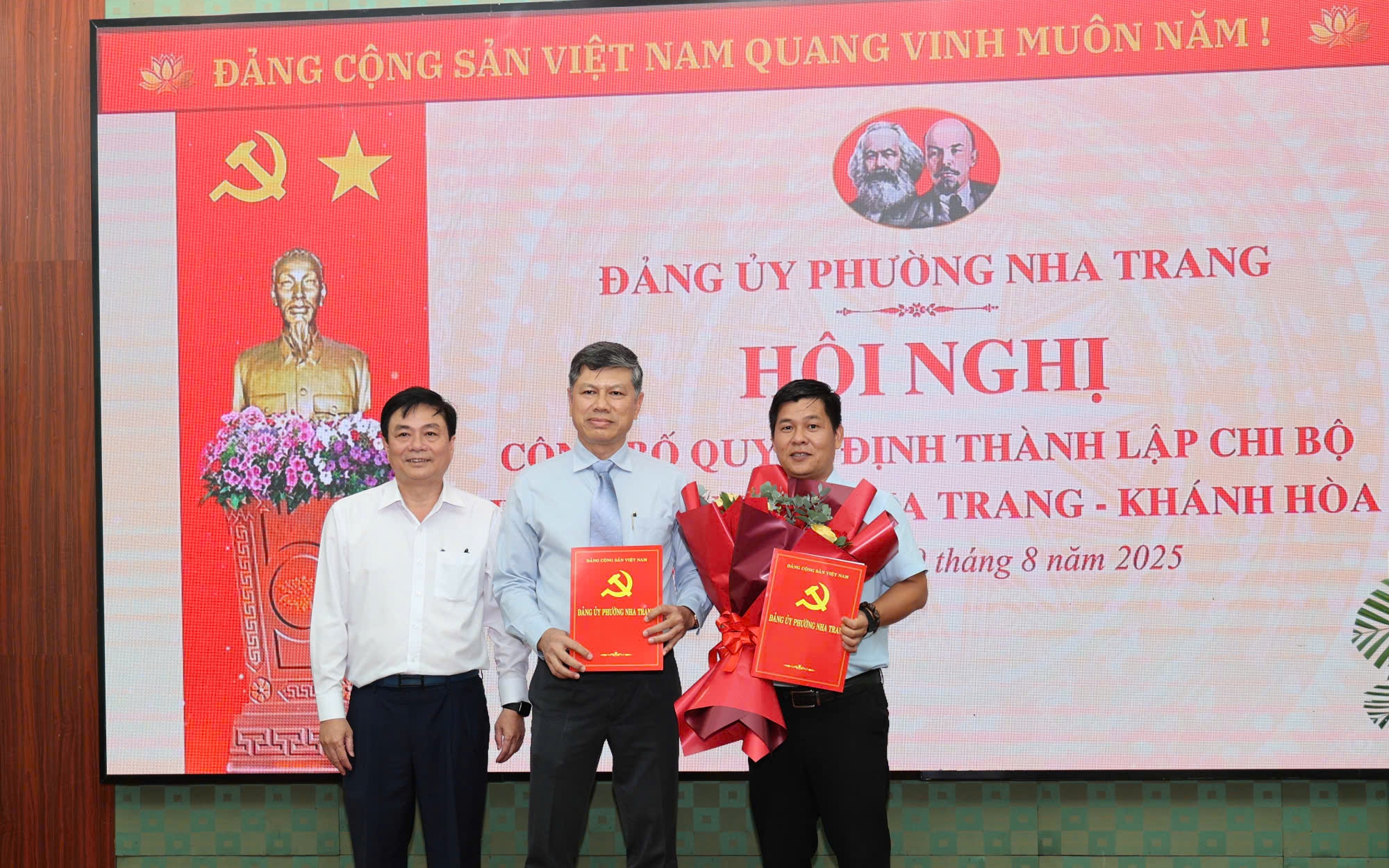 Hiệp hội Du lịch Nha Trang – Khánh Hòa có Chi bộ Đảng đầu tiên sau hơn 20 năm hoạt động