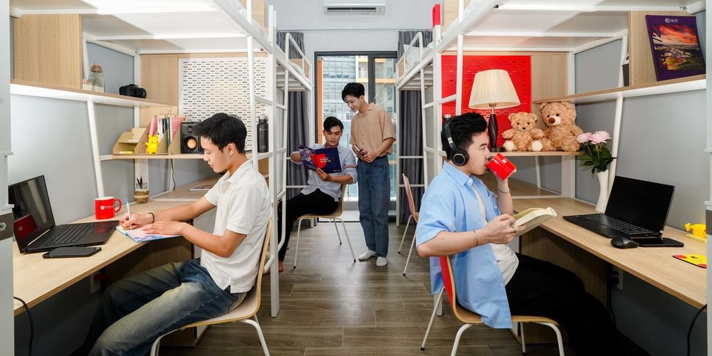 Trường ĐH tập huấn cộng t&aacute;c vi&ecirc;n, t&igrave;m kiếm nh&agrave; trọ an to&agrave;n cho sinh vi&ecirc;n - Ảnh 7.