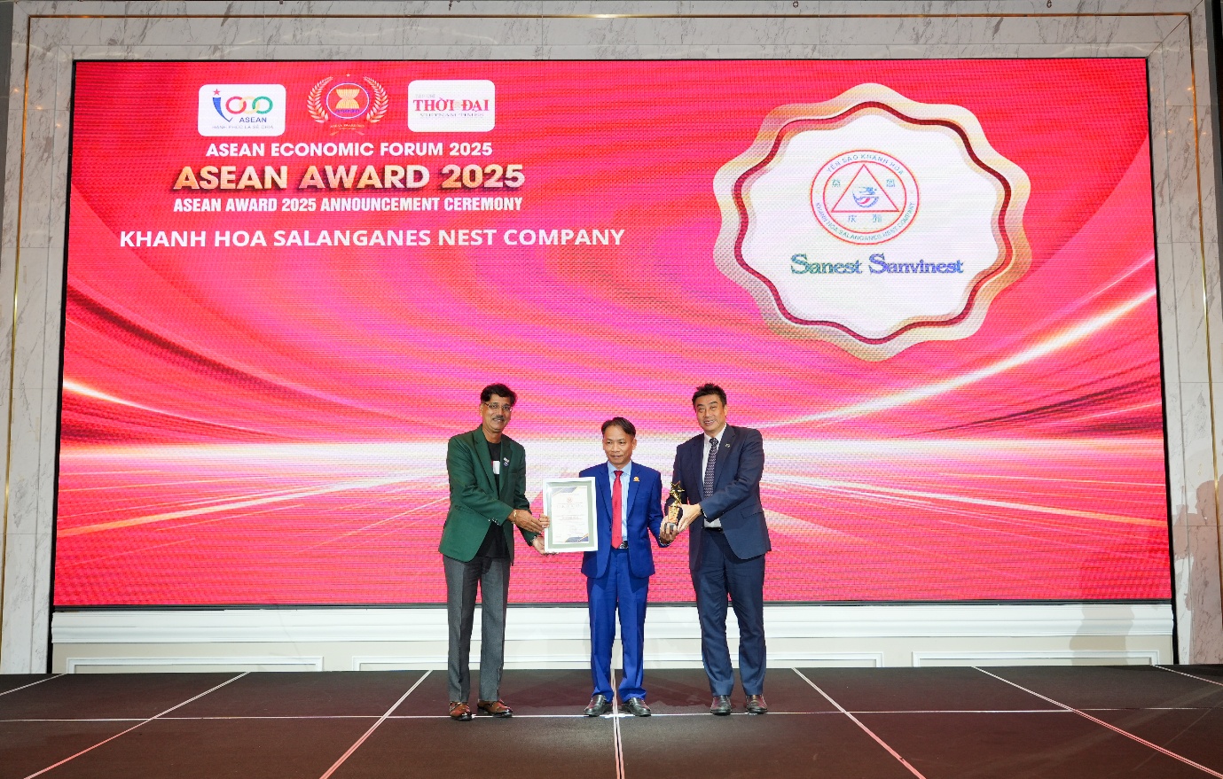 Yến s&agrave;o Kh&aacute;nh H&ograve;a v&agrave;o Top 10 Thương hiệu Nổi tiếng ASEAN 2025- Ảnh 1.