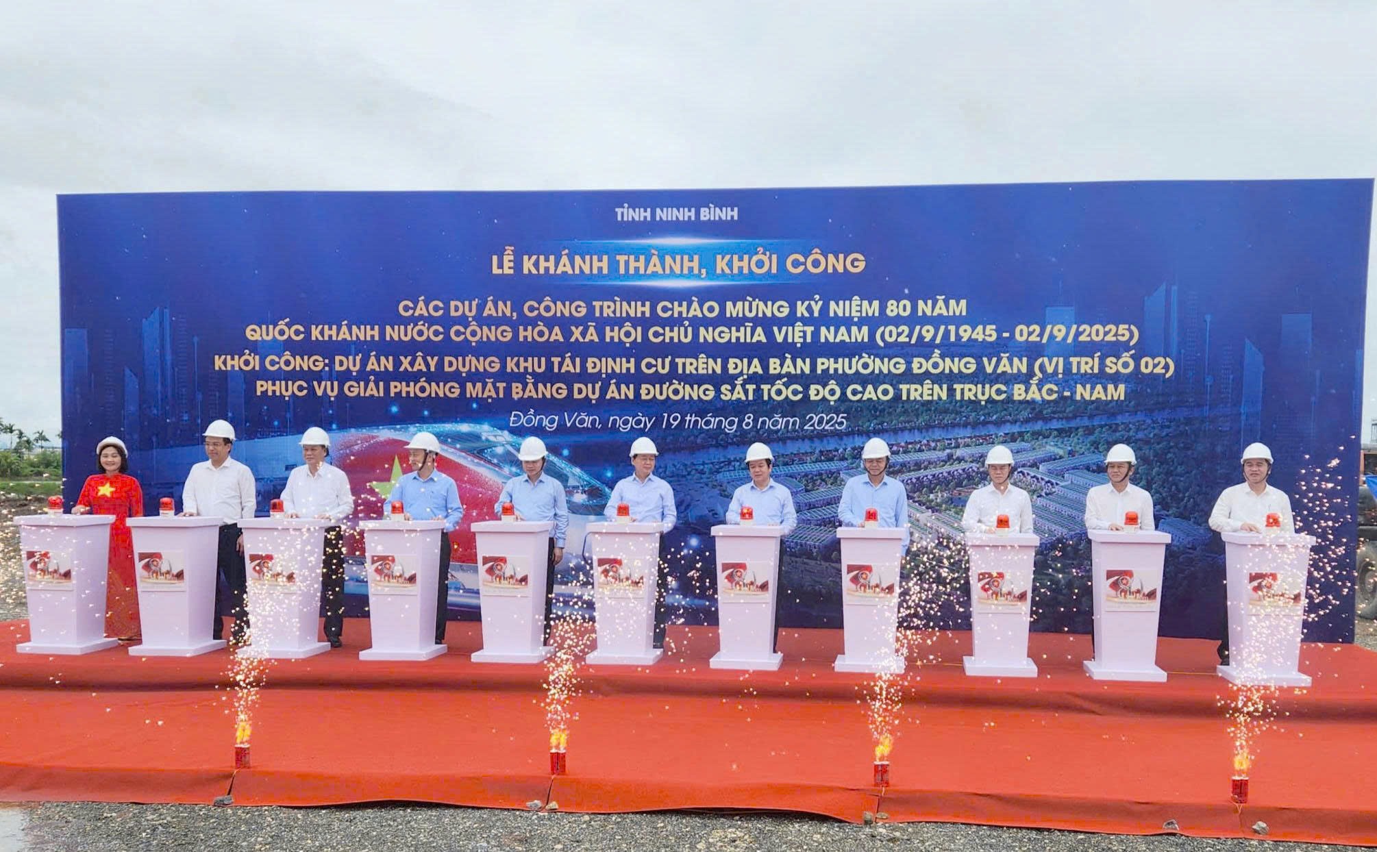 Ảnh: Tổng Bí thư và Thủ tướng dự Lễ khởi công, khánh thành 250 dự án, công trình- Ảnh 13.