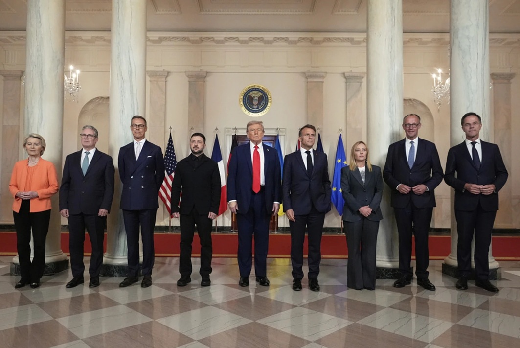Ukraine đề nghị "mua 100 tỉ USD vũ kh&iacute; Mỹ", NATO n&oacute;i về đảm bảo an ninh đặc biệt- Ảnh 1.