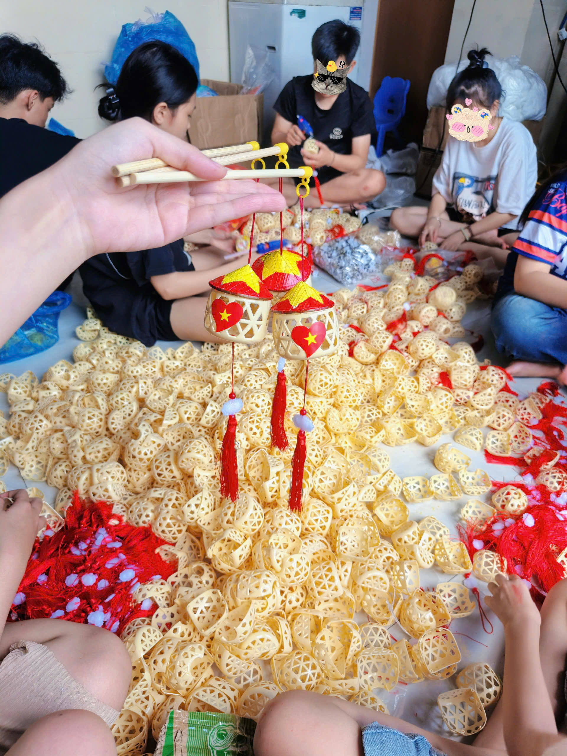 Lồng đèn trung thu 2025 có gì mới lạ và hấp dẫn? - Ảnh 4.