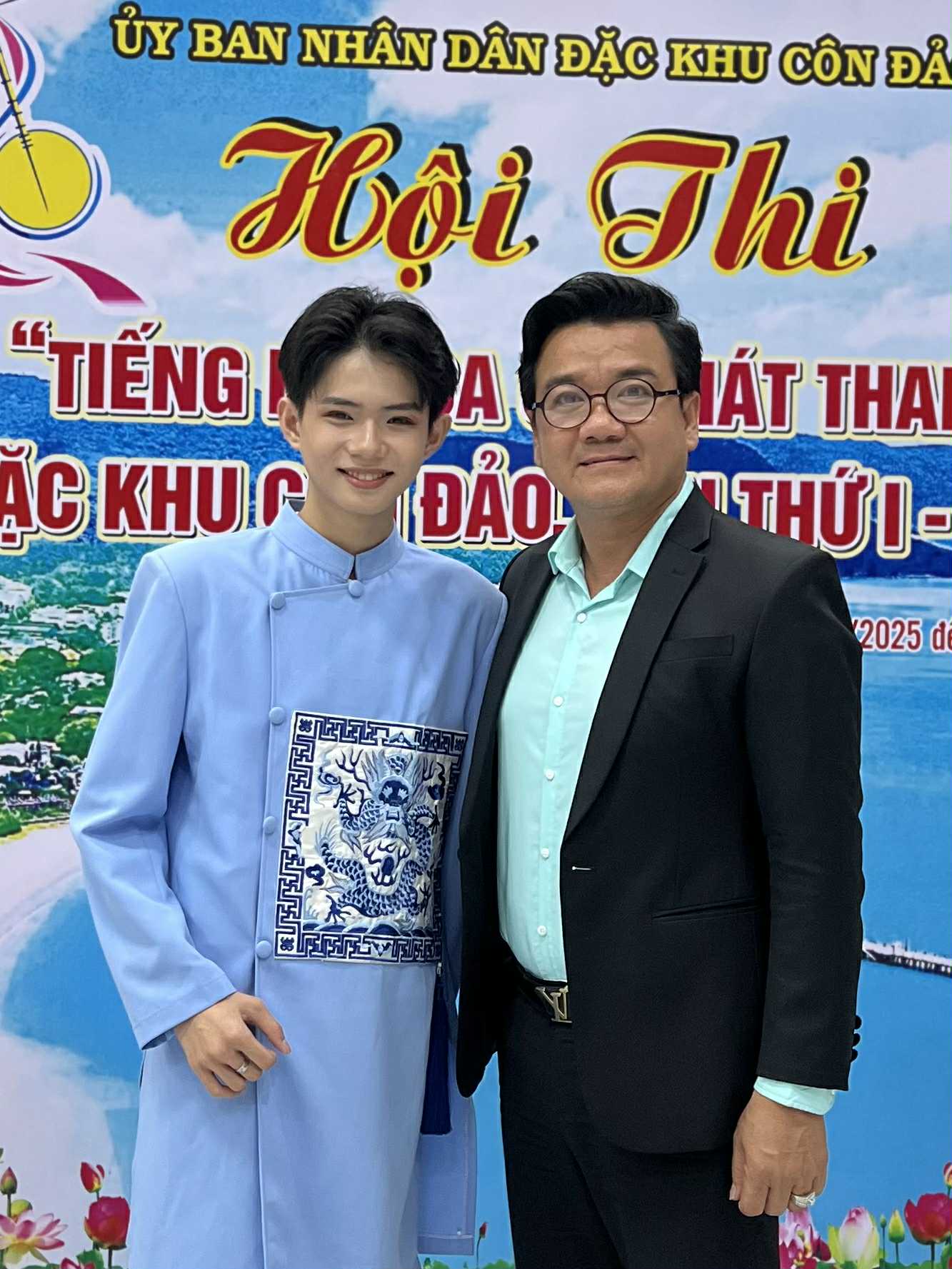 Vương Quan Tr&iacute; v&agrave; kh&aacute;t vọng chinh phục kh&aacute;n giả trẻ y&ecirc;u b&agrave;i vọng cổ tại C&ocirc;n Đảo - Ảnh 3.