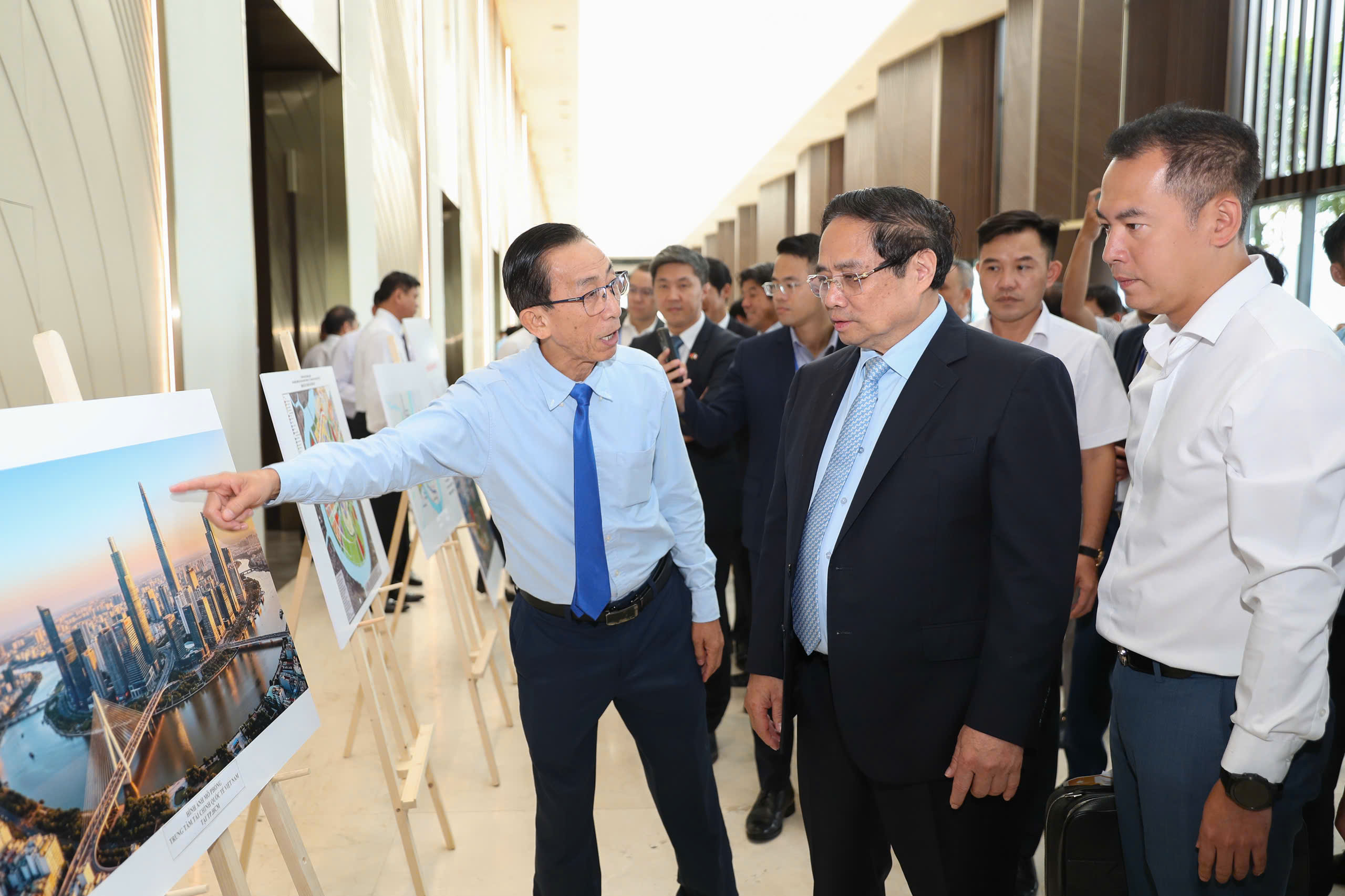 L&agrave;m việc với Thủ tướng, TP HCM kiến nghị 4 nh&oacute;m nội dung - Ảnh 5.