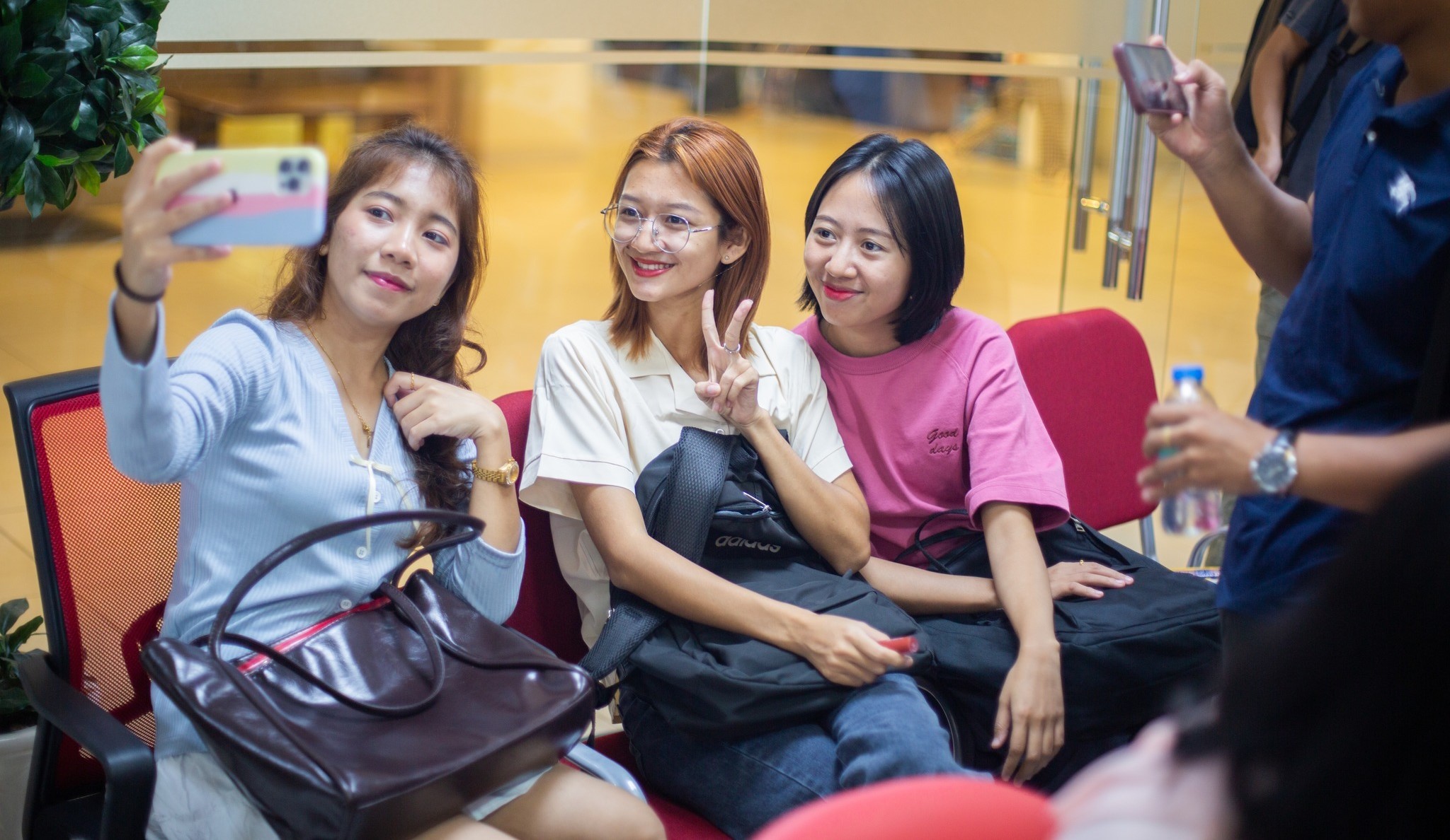 Nộp lệ phí xét tuyển CĐ - ĐH, thí sinh "bỏ túi" ngay điều này để tăng cơ hội trúng tuyển- Ảnh 2.