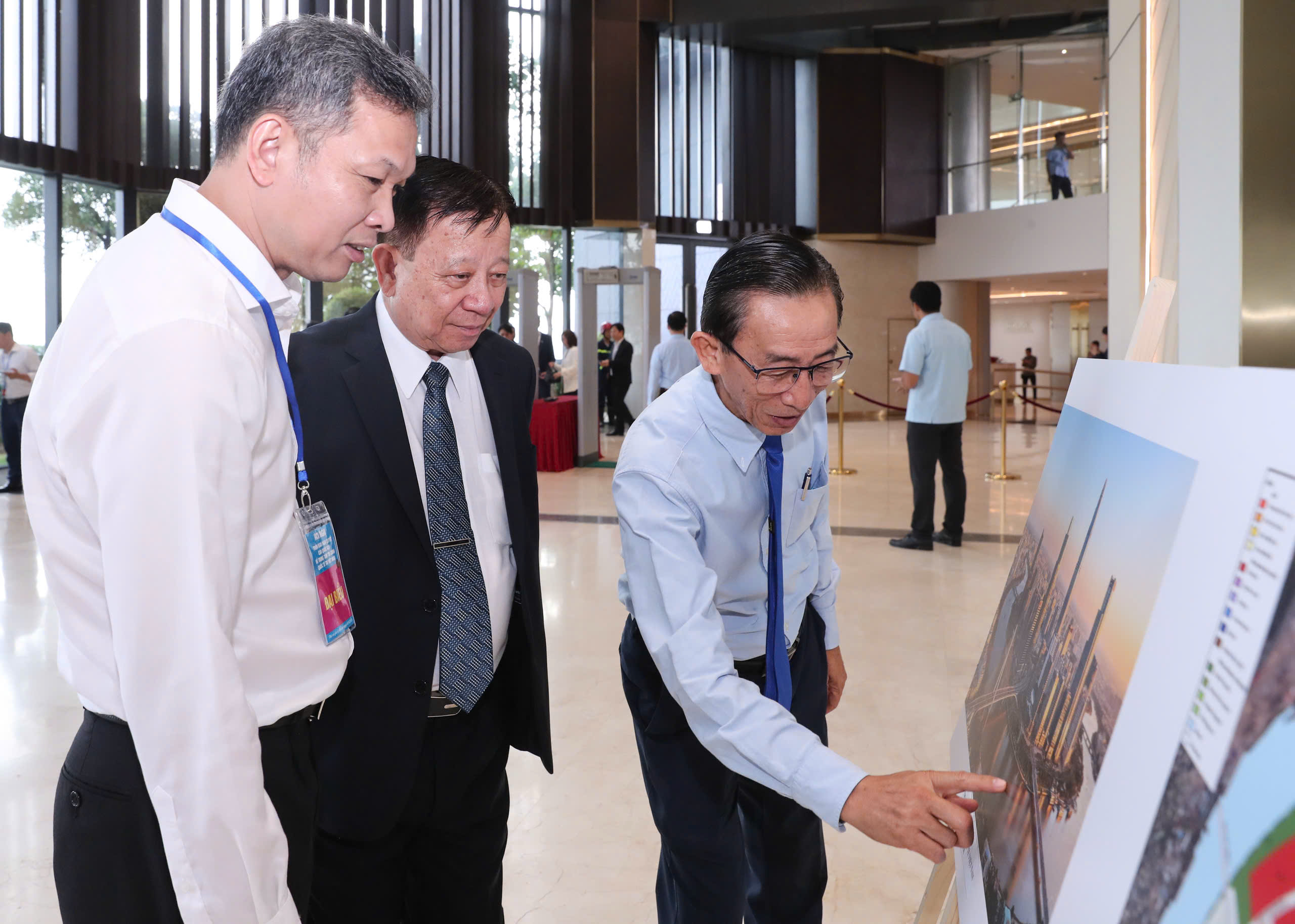 Thủ tướng Phạm Minh Ch&iacute;nh dự hội nghị triển khai Nghị quyết về Trung t&acirc;m T&agrave;i ch&iacute;nh quốc tế- Ảnh 4.