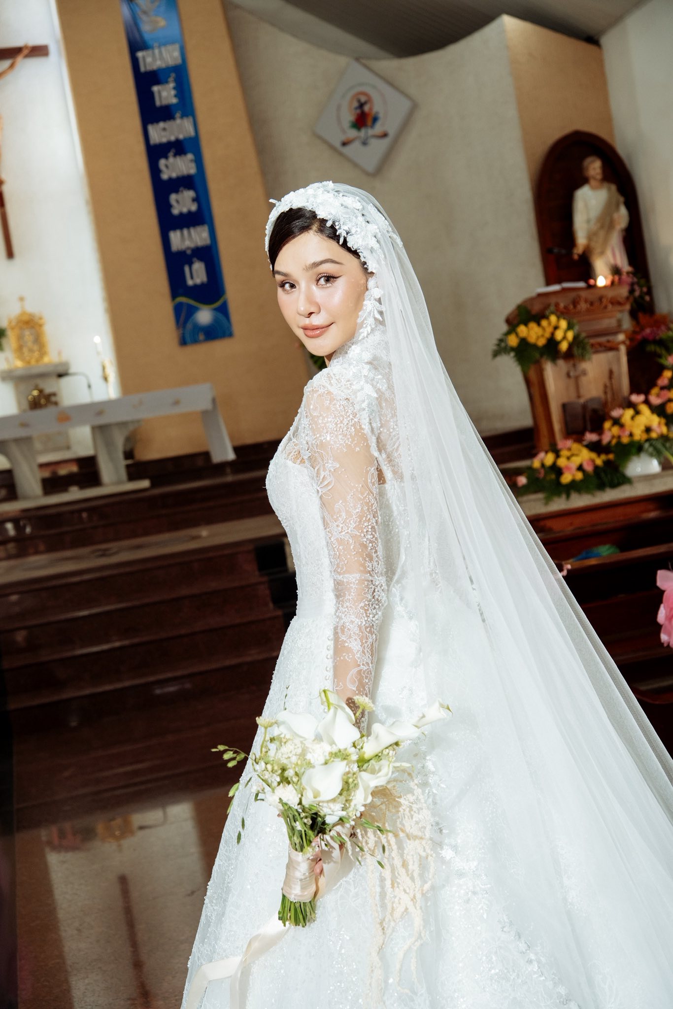 Người mẫu Thu Trang và Quang Sơn về chung nhà- Ảnh 2.