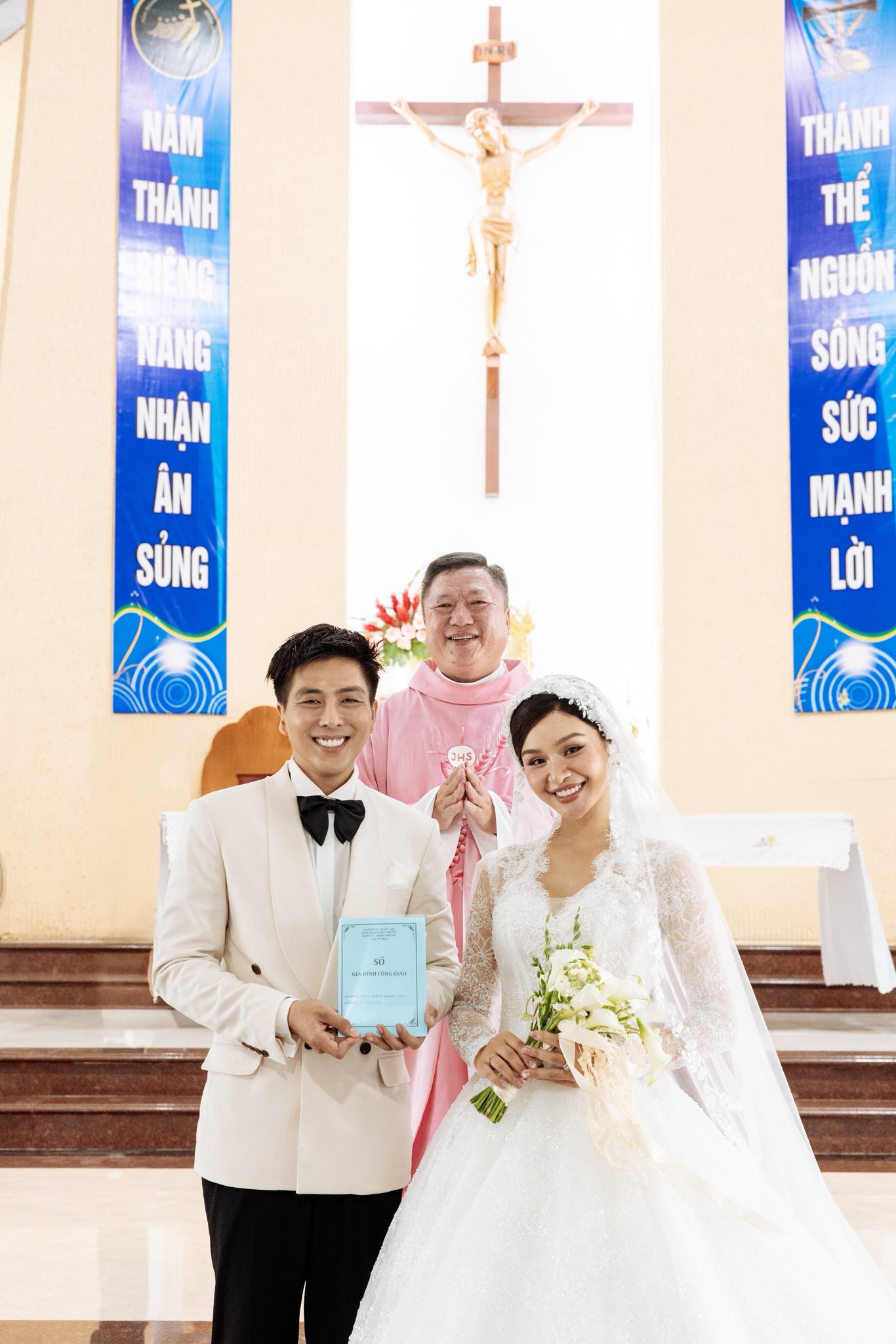 Người mẫu Thu Trang và Quang Sơn về chung nhà- Ảnh 7.