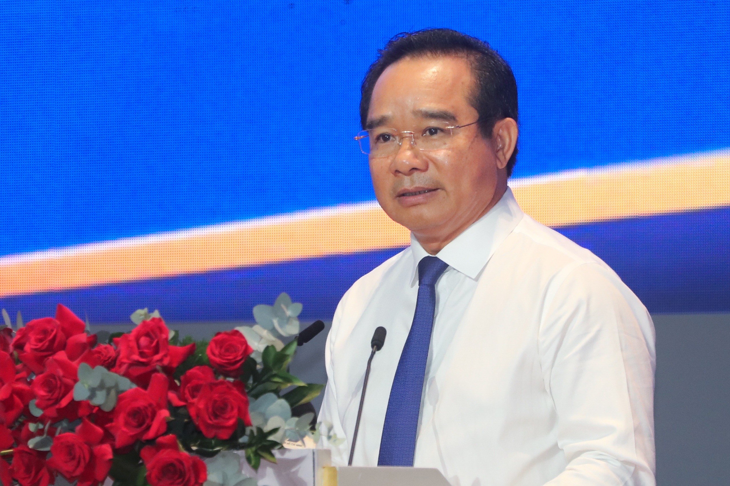 Thủ tướng Phạm Minh Ch&iacute;nh kiểm tra thực địa nơi dự kiến x&acirc;y dựng trung t&acirc;m t&agrave;i ch&iacute;nh quốc tế tại TP HCM - Ảnh 7.