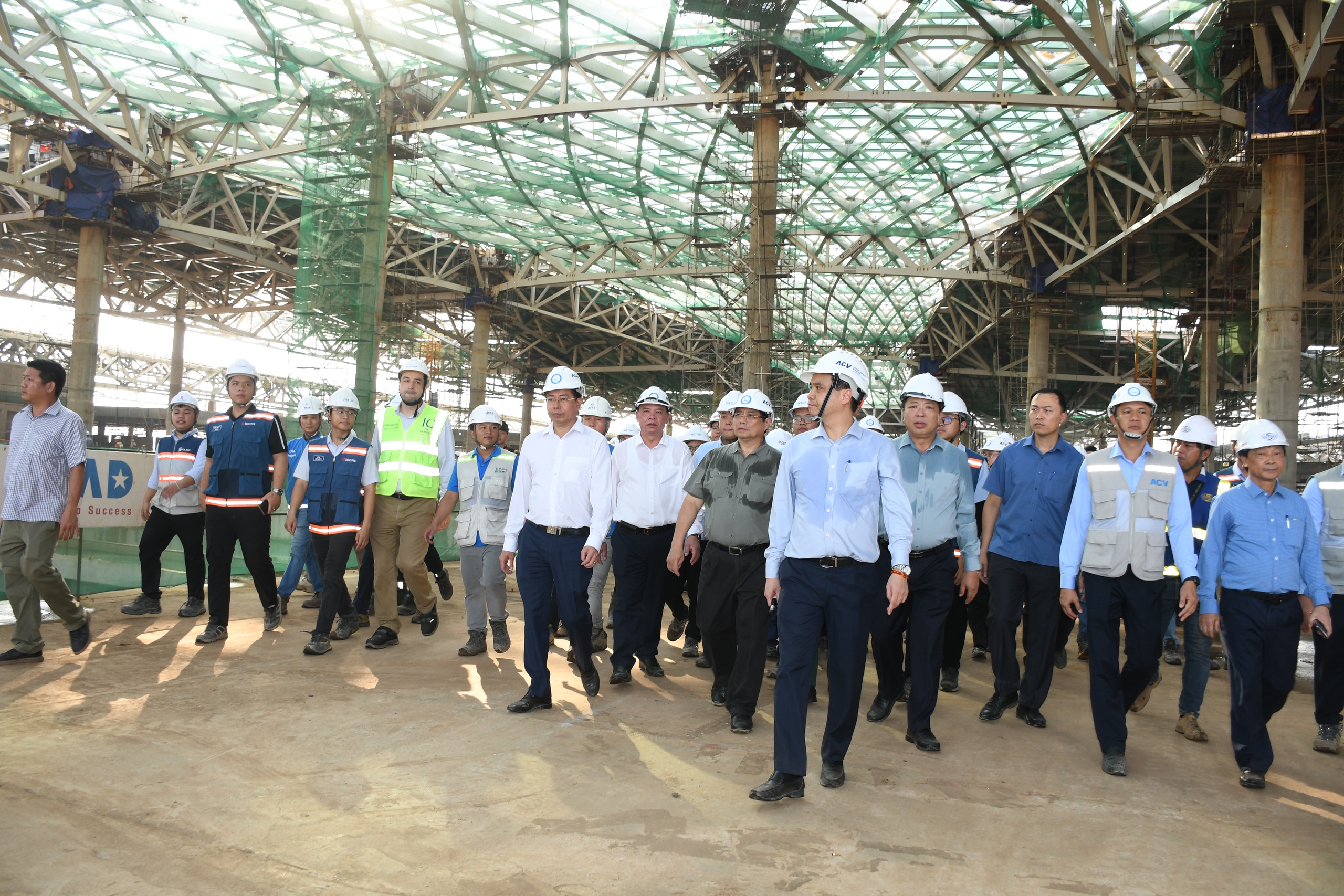 H&igrave;nh ảnh Thủ tướng Phạm Minh Ch&iacute;nh kiểm tra tiến độ s&acirc;n bay Long Th&agrave;nh- Ảnh 8.