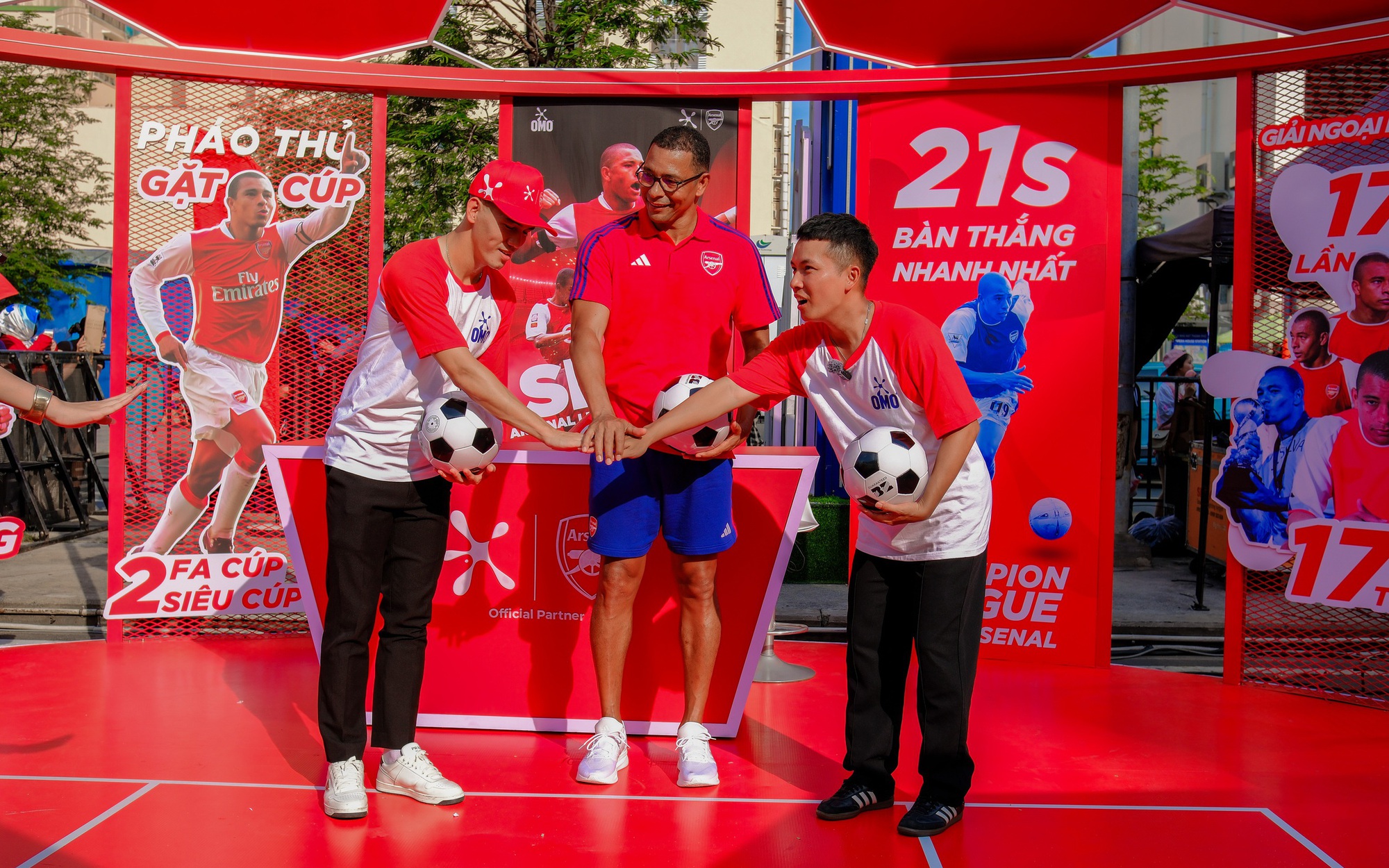 D&agrave;n cựu tuyển thủ Việt Nam sẽ đối đầu những huyền thoại La Liga tại TP HCM - Ảnh 2.