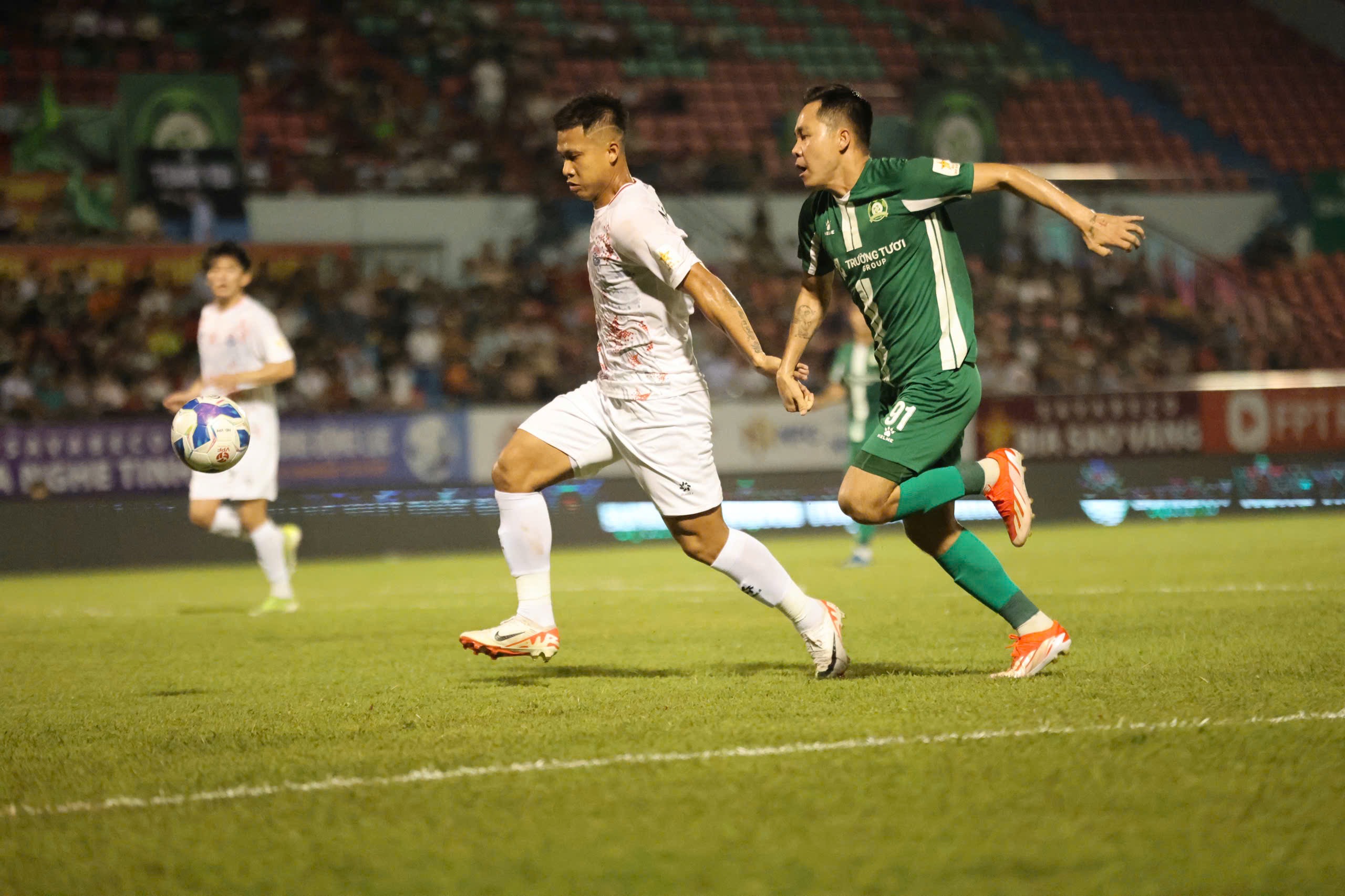 Quảng Nam bỏ giải, Trường Tươi Đồng Nai từ chối, PVF sẽ l&ecirc;n V-League? - Ảnh 1.