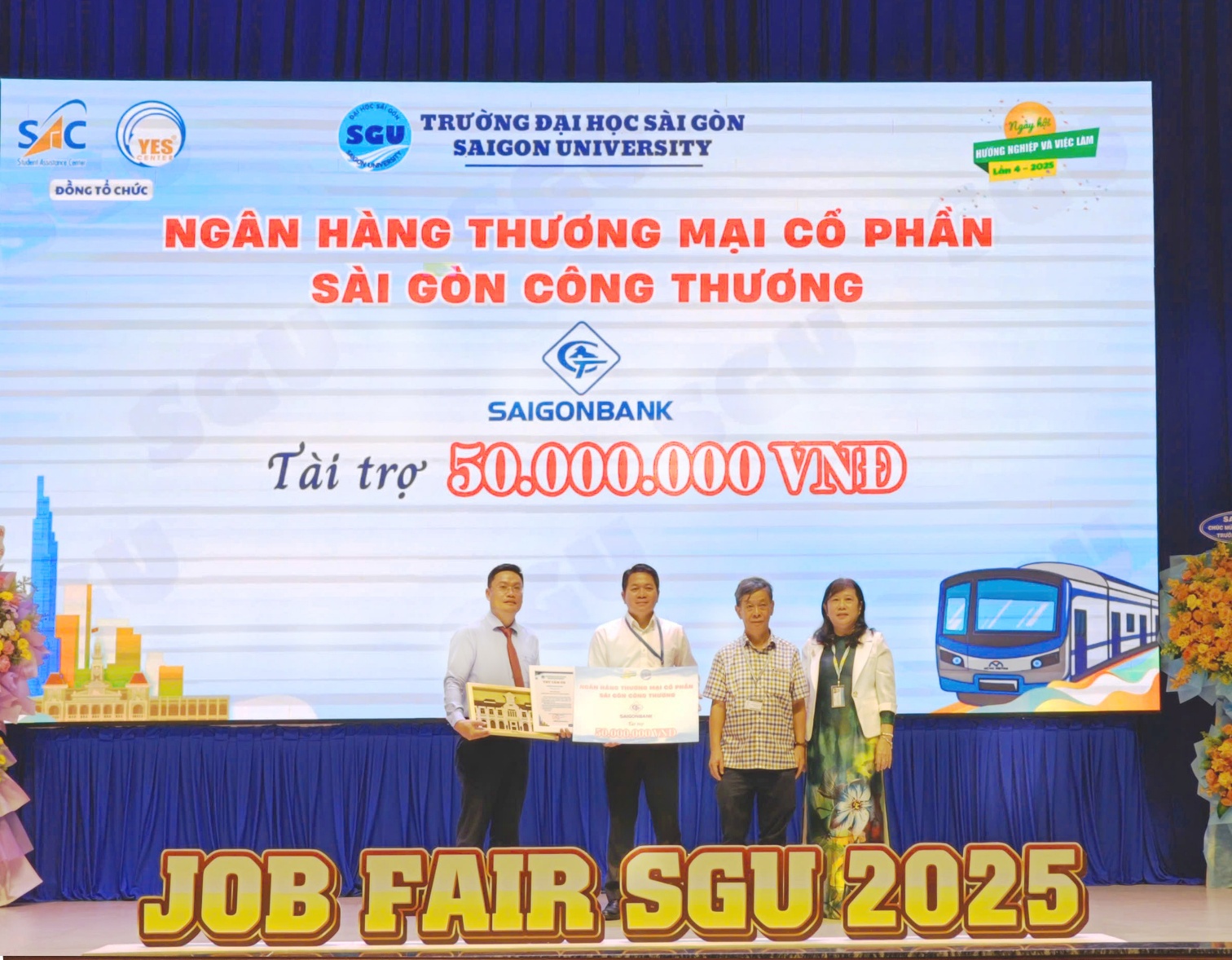 SAIGONBANK đồng hành cùng Ngày hội Việc Làm Đại học Sài Gòn 2025 với vai trò Nhà tài trợ Vàng- Ảnh 1.