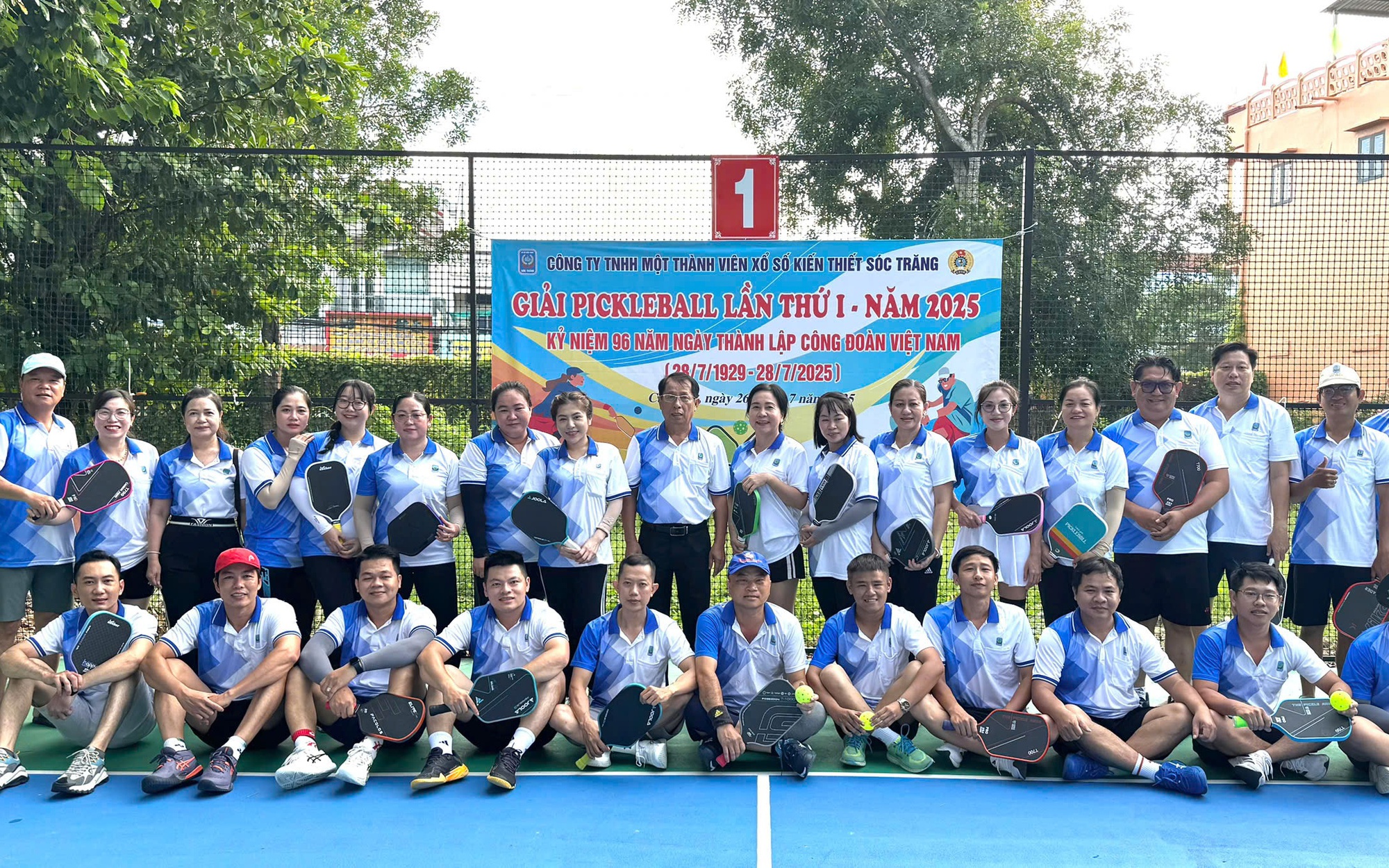Công ty Xổ số kiến thiết Sóc Trăng tổ chức 2 hoạt động chào mừng Ngày Thành lập Công đoàn Việt Nam