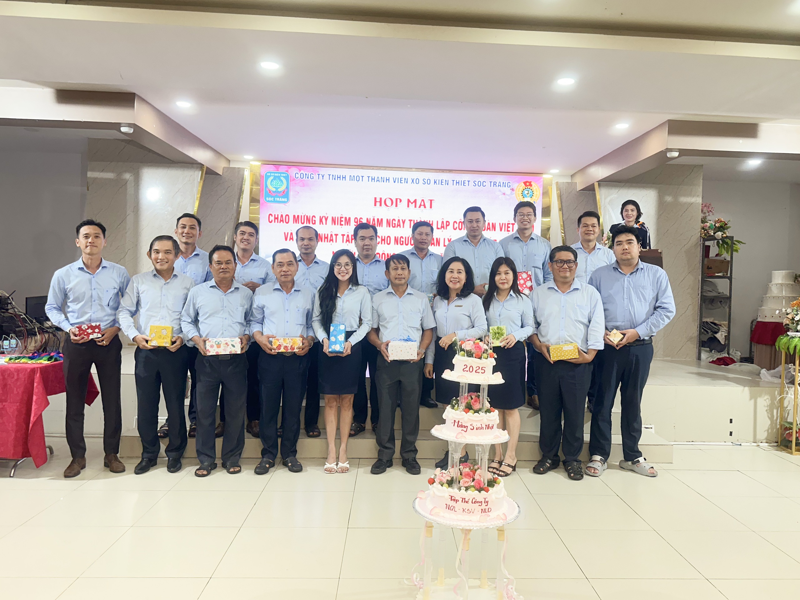 Công ty Xổ số kiến thiết Sóc Trăng tổ chức 2 hoạt động chào mừng Ngày Thành lập Công đoàn Việt Nam- Ảnh 3.