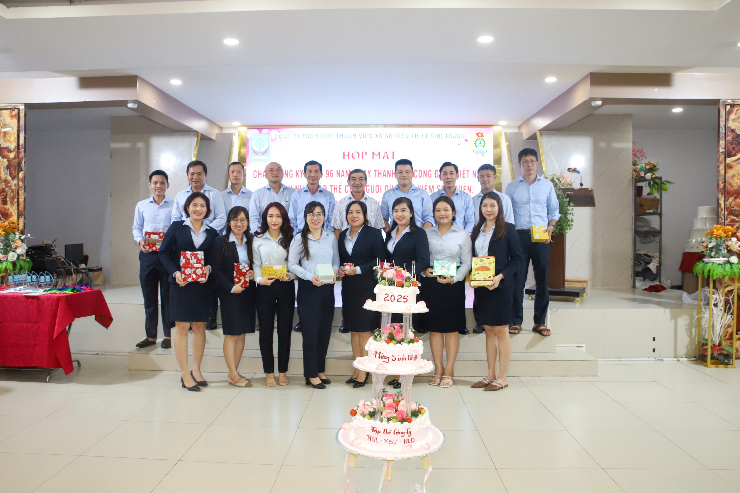 Công ty Xổ số kiến thiết Sóc Trăng tổ chức 2 hoạt động chào mừng Ngày Thành lập Công đoàn Việt Nam- Ảnh 4.