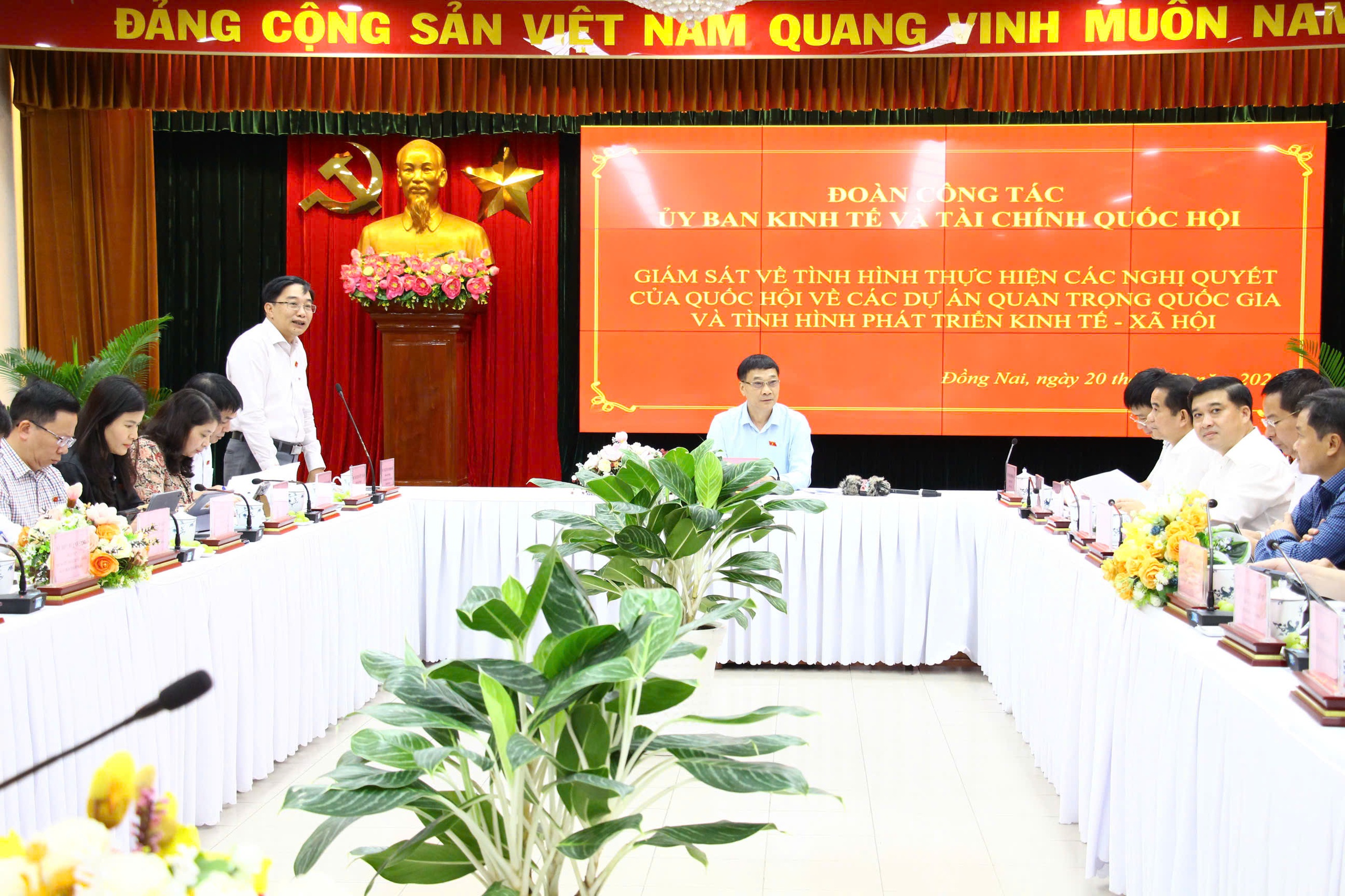 Đồng Nai cần ho&agrave;n thiện sớm đường kết nối s&acirc;n bay Long Th&agrave;nh, tăng tốc giải ng&acirc;n vốn đầu tư c&ocirc;ng - Ảnh 1.