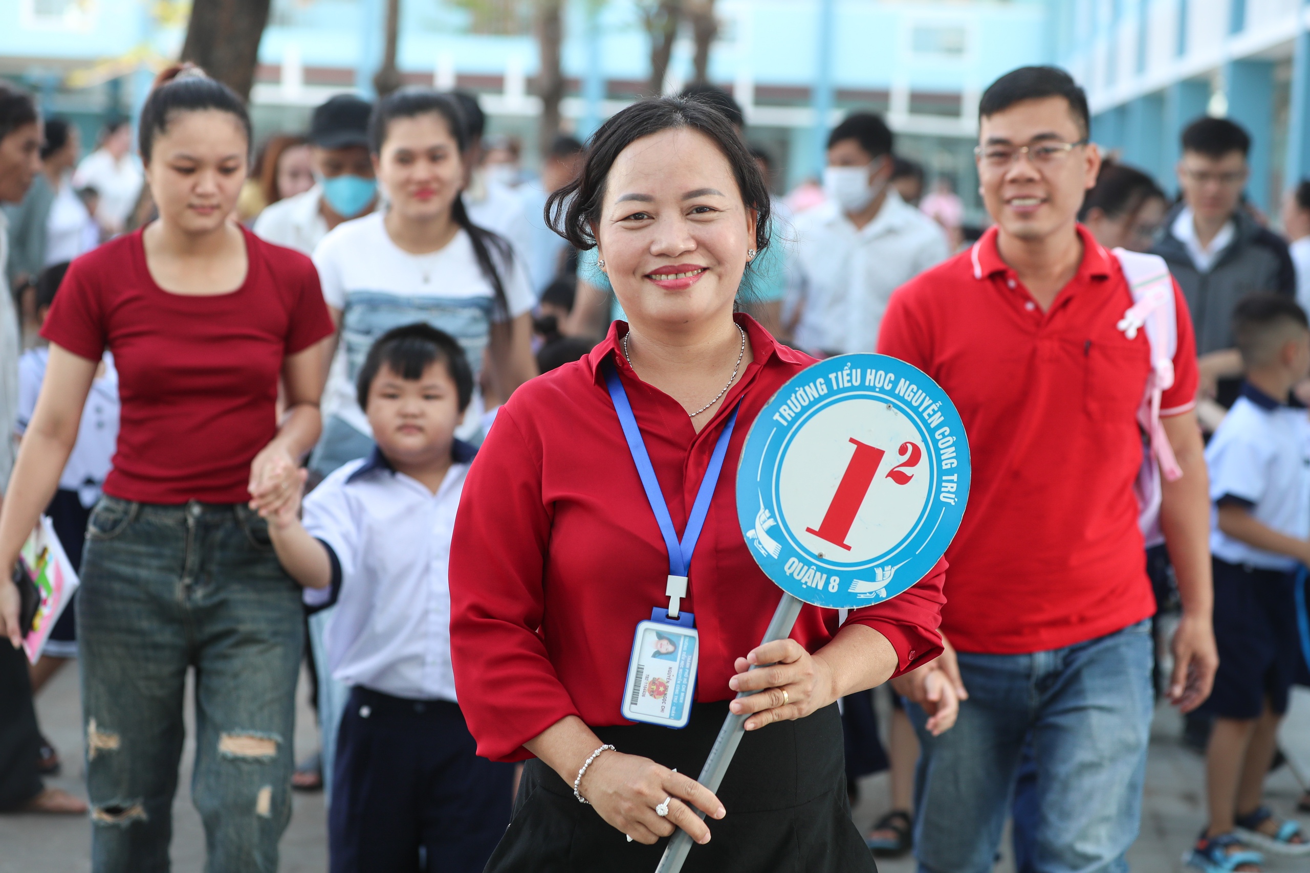 Học sinh lớp 1 nô nức ngày tựu trường - Ảnh 5.