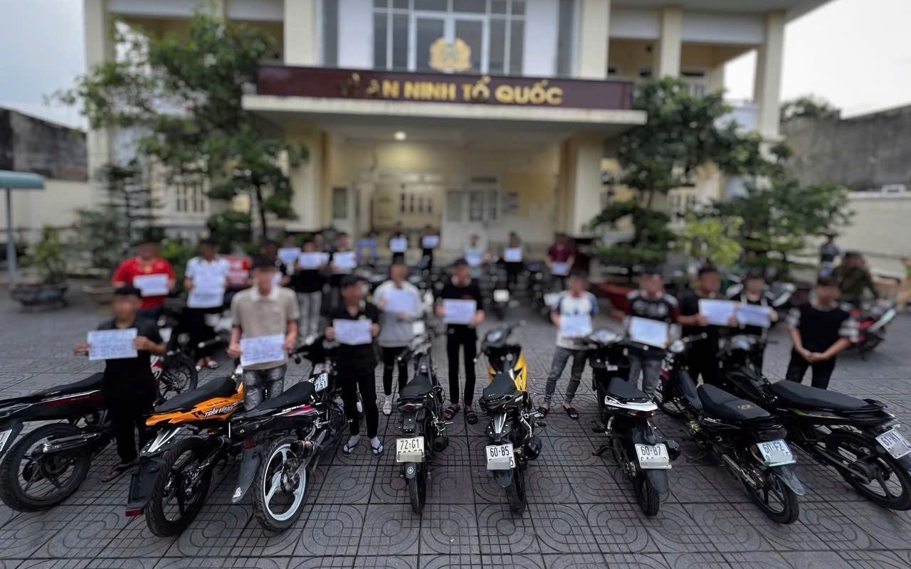 Công an TP HCM khởi tố 21 thanh niên lạng lách, đánh võng ở xã Phước Hải