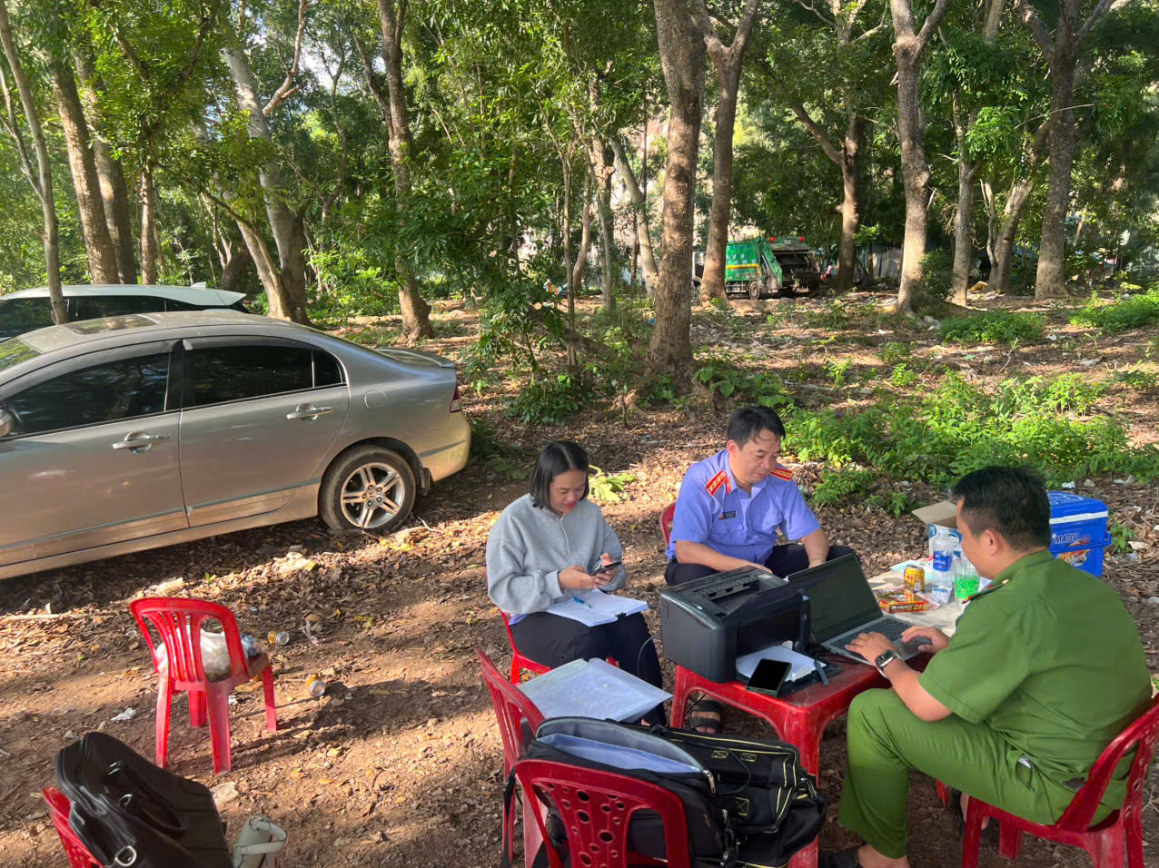 Công an TP HCM bắt giám đốc Công ty Phương Đông Building - Ảnh 4.